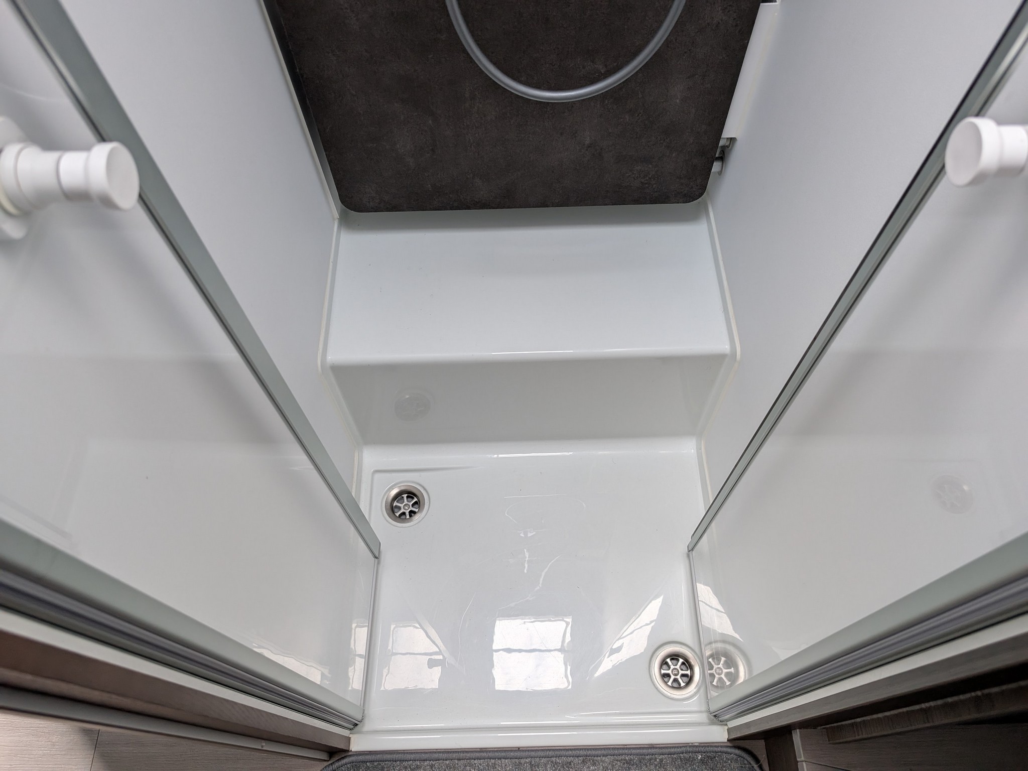 2024 Adria Matrix Supreme MB 670 DL