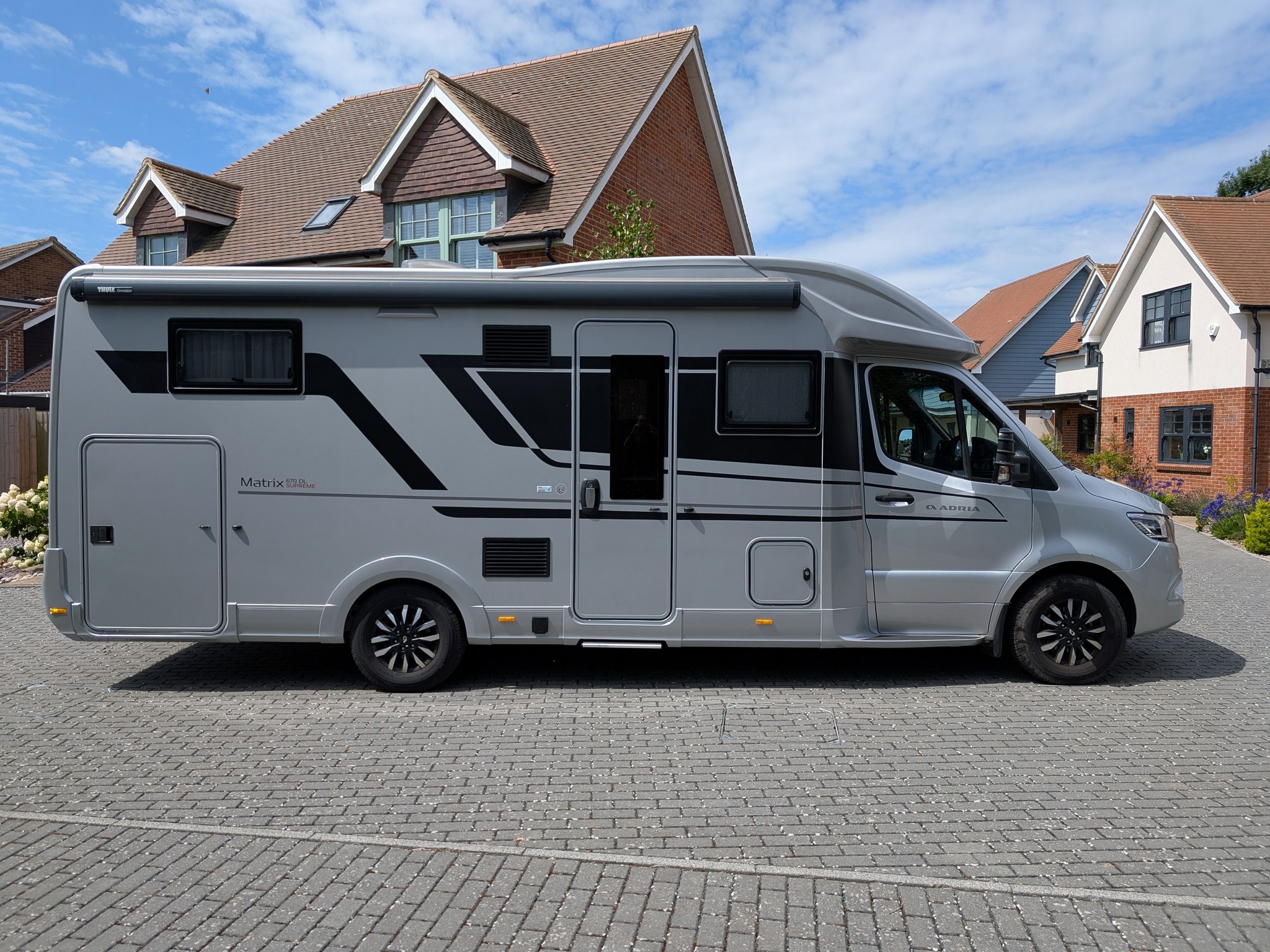 2024 Adria Matrix Supreme MB 670 DL
