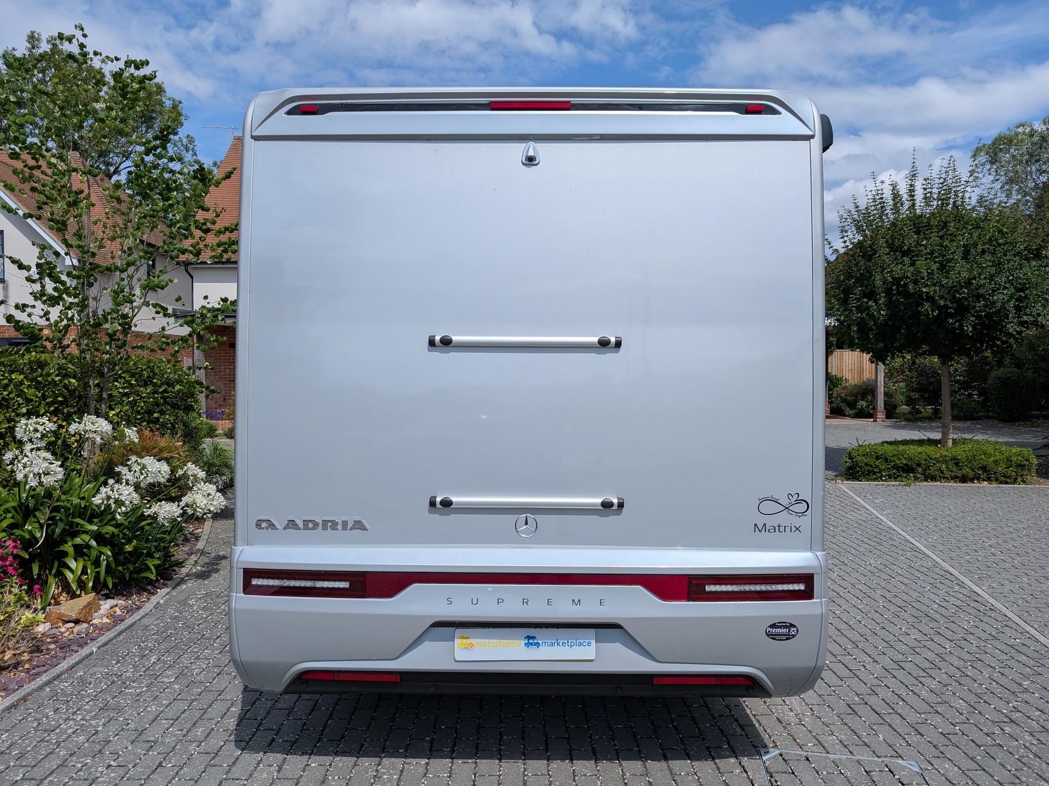 2024 Adria Matrix Supreme MB 670 DL