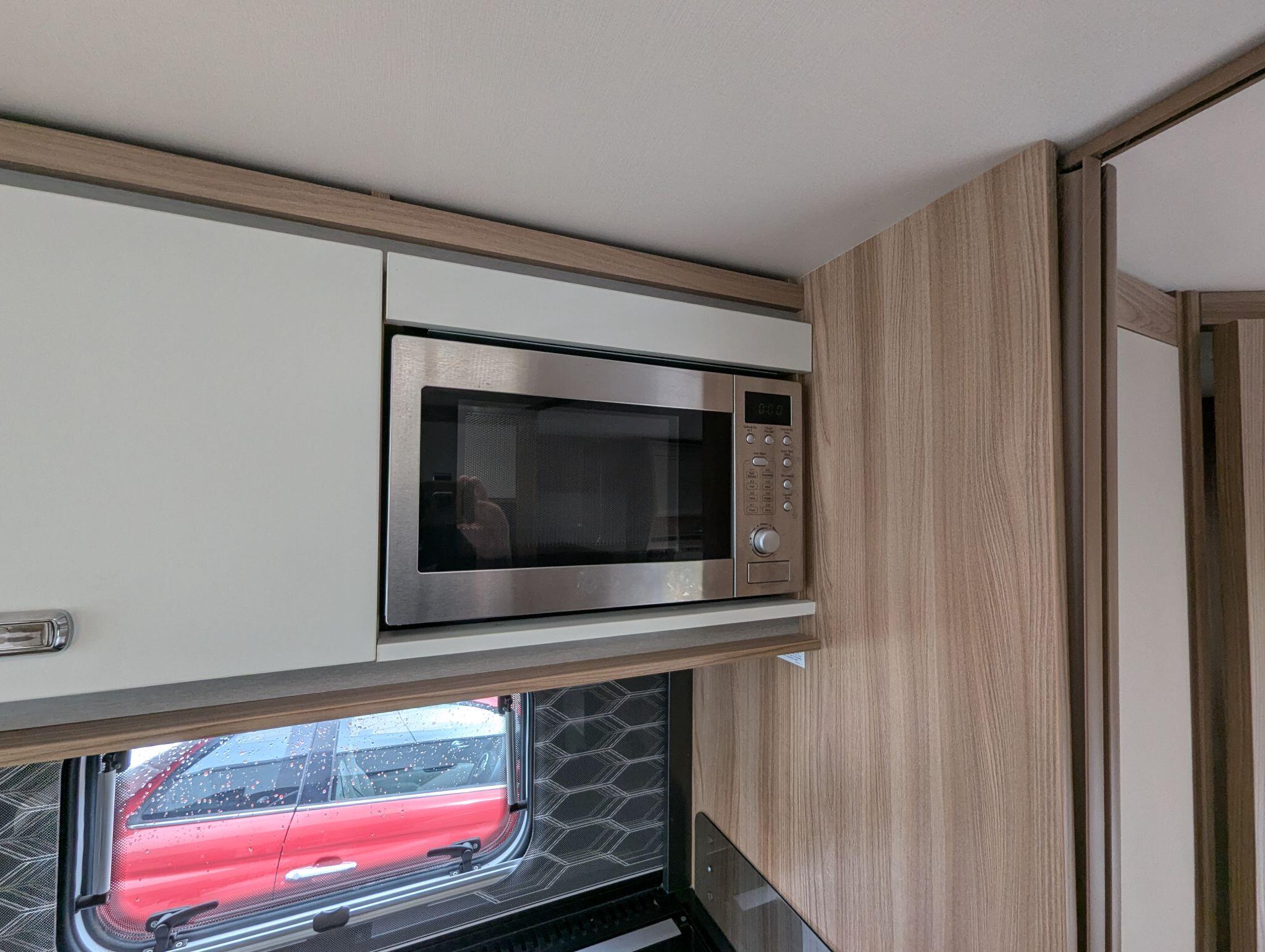 2018 Bessacarr 560