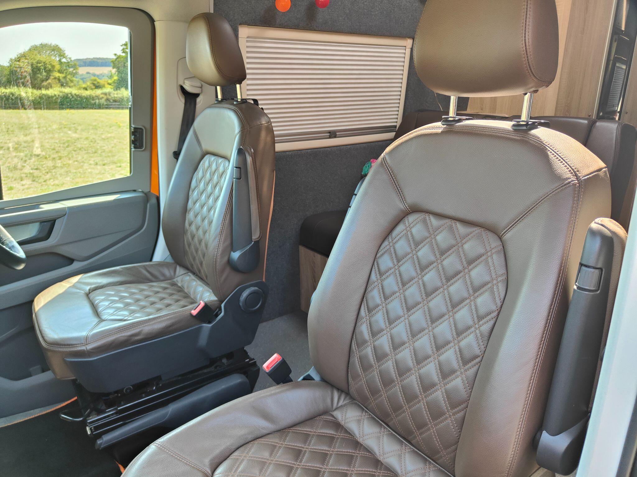 2022 Rolling Homes Bespoke Crafter 4×4