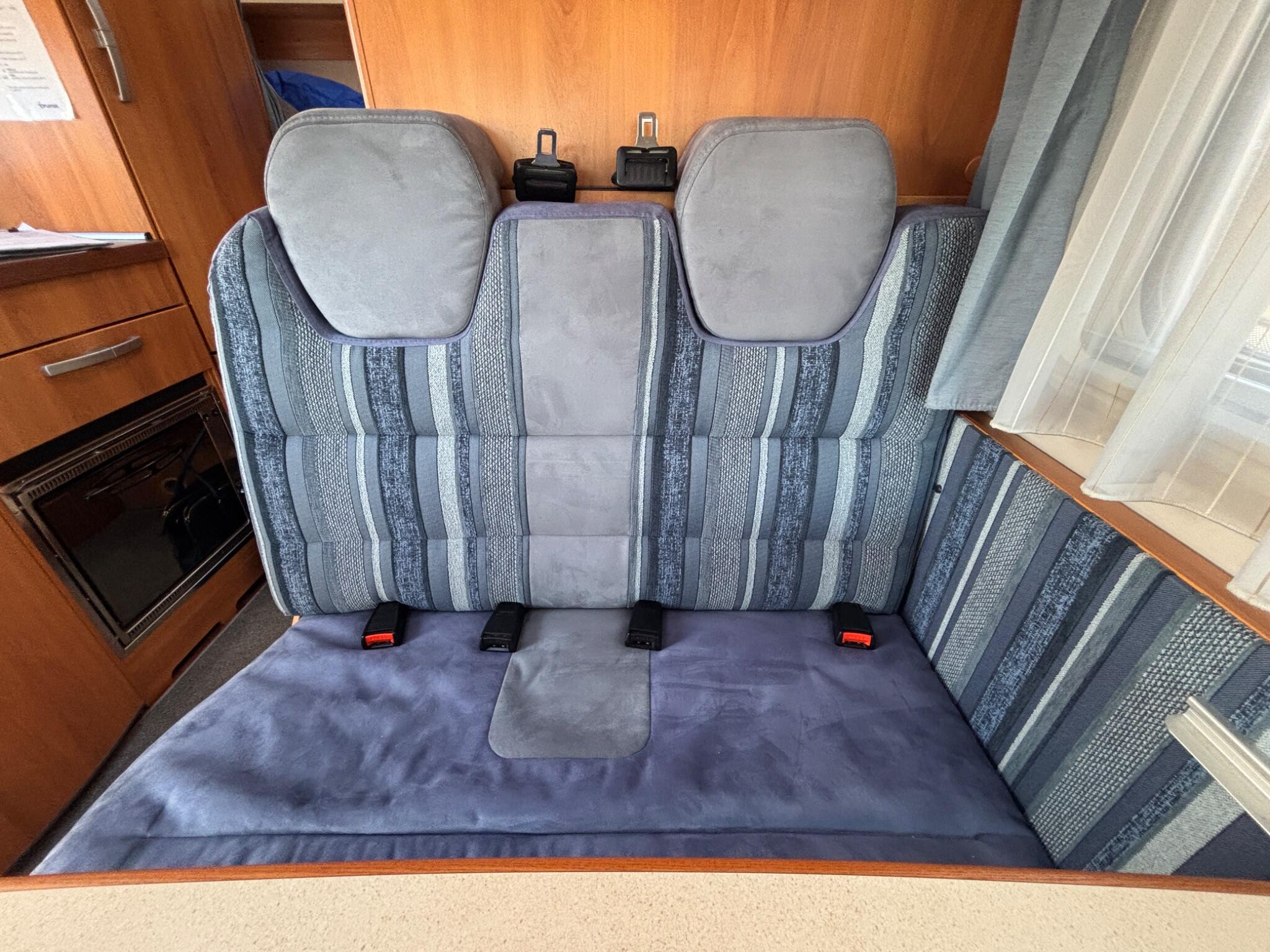 2011 Hymer B504CL