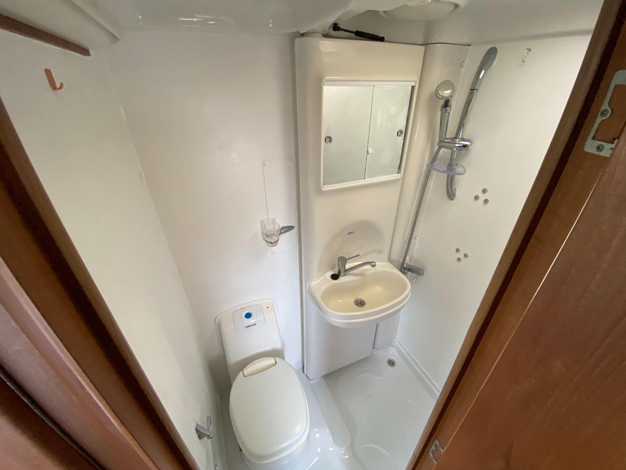 2010 Auto-Sleepers Broadway EK Located in Fife, Scotland