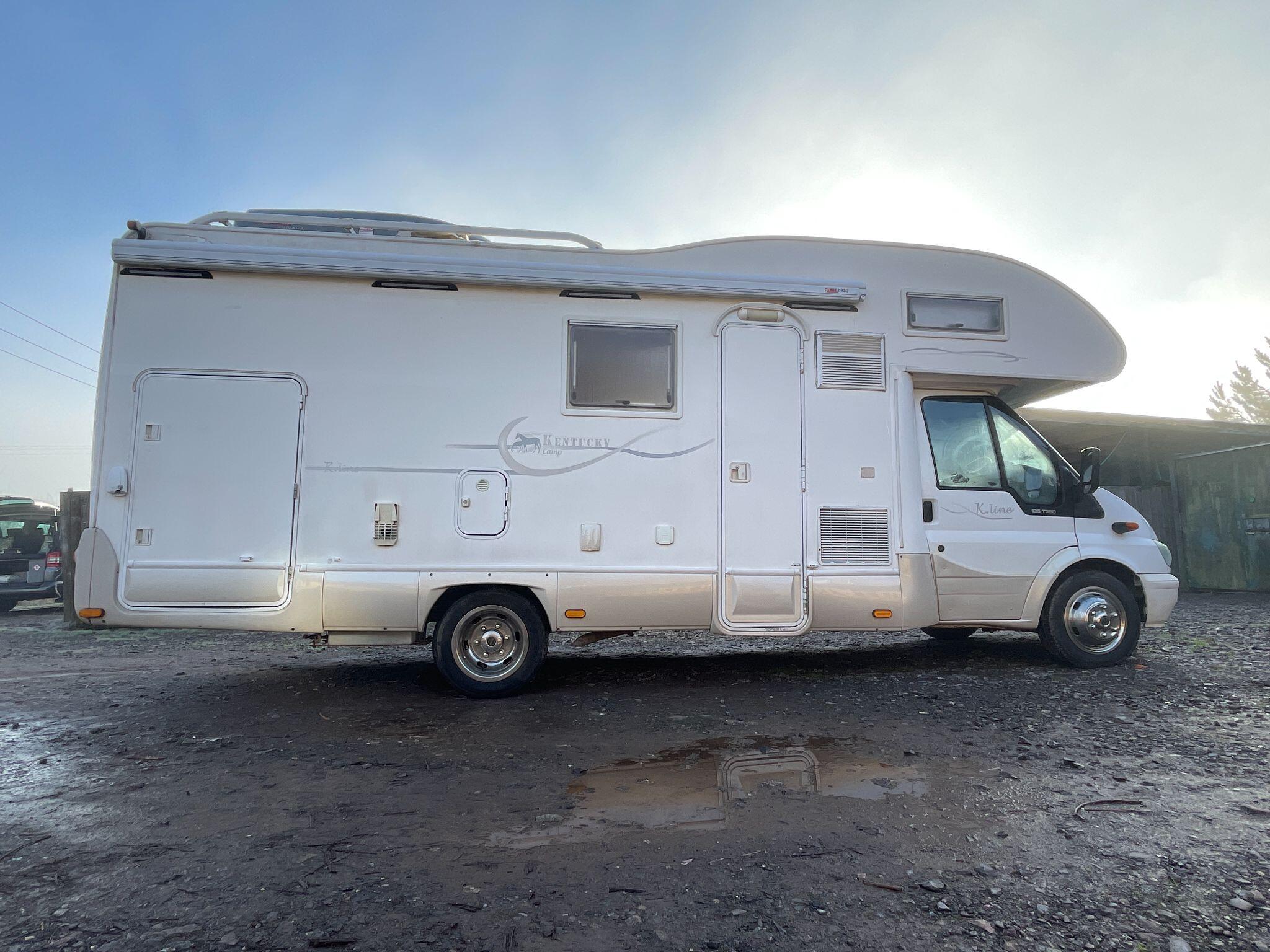 2006 Kentucky Camp Corral 4 Ford Transit 135 T350