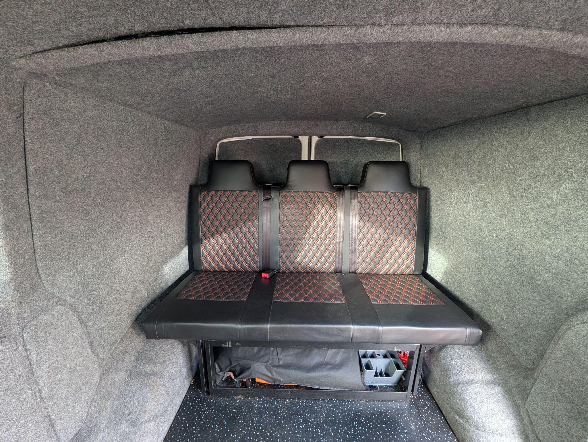 2019 Volkswagen T28 camper/day van