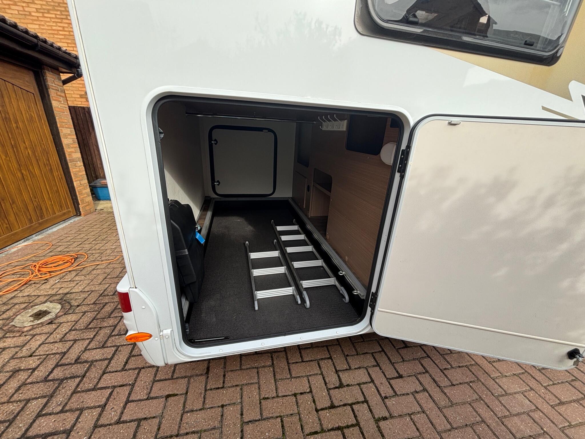 2020 Carado T447 (Hymer group)