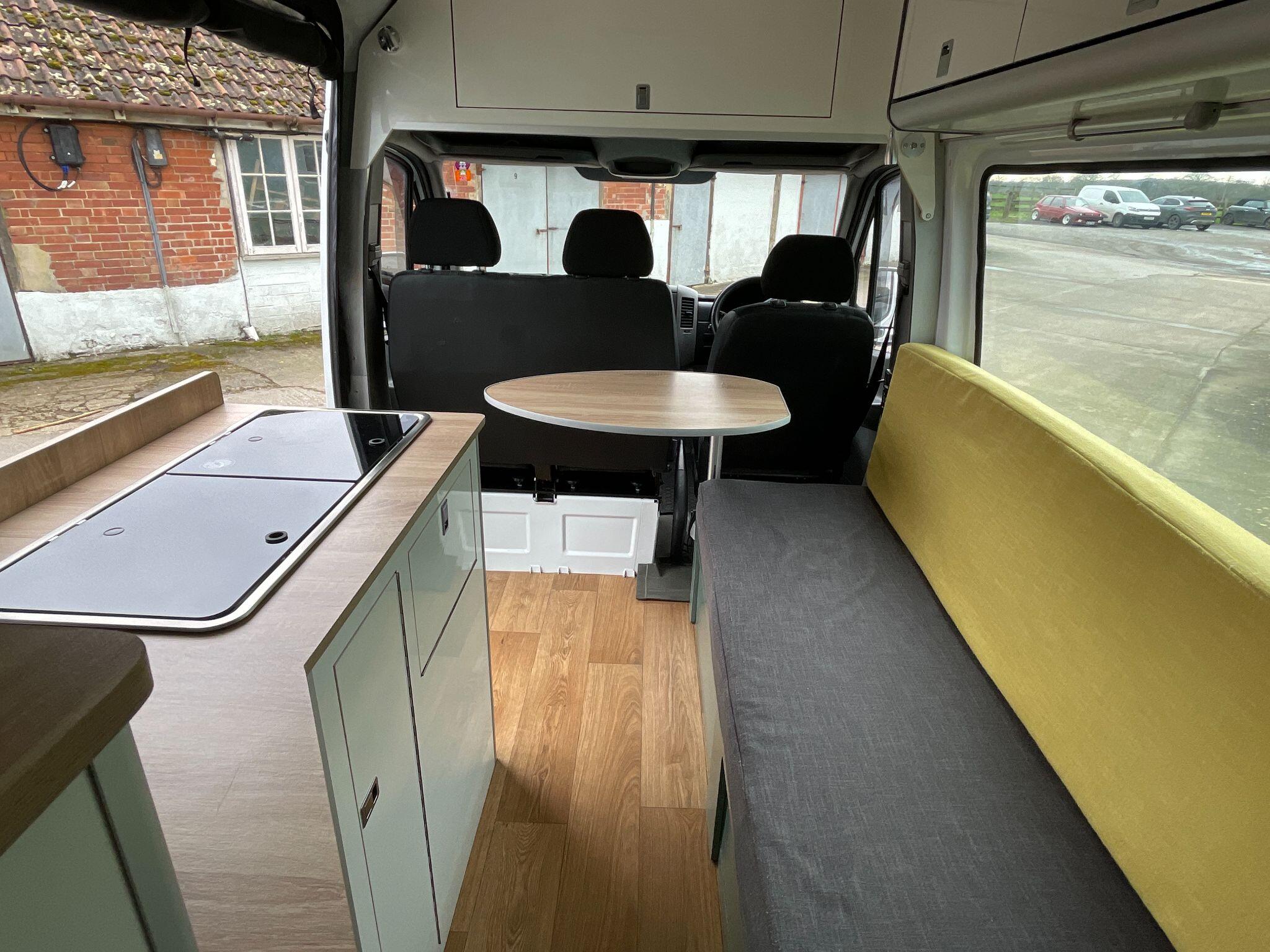 2014 Mercedes-Benz Sprinter 313 CDi MWB