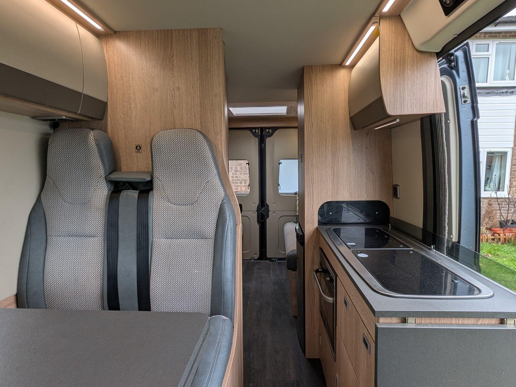 2021 Auto-Trail V-Line 669 S