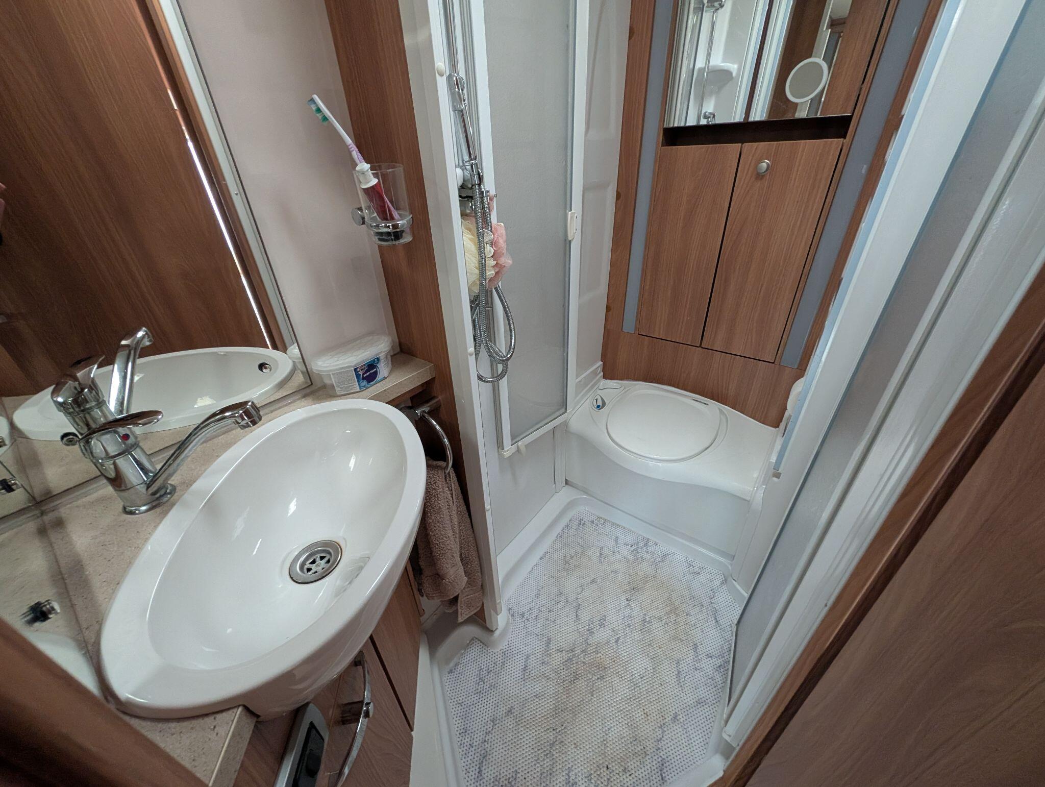 2012 Swift Sundance 622fb