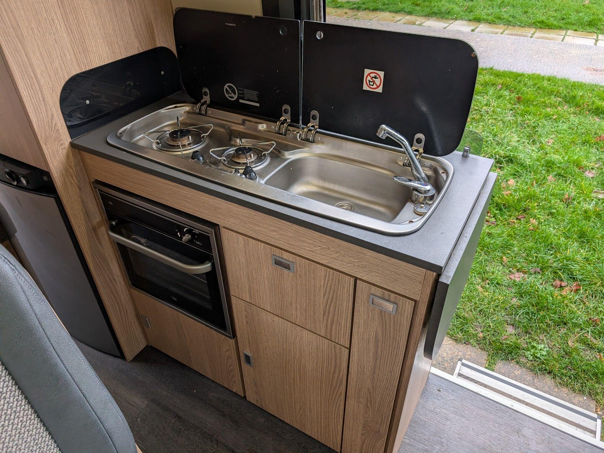 2021 Auto-Trail V-Line 669 S