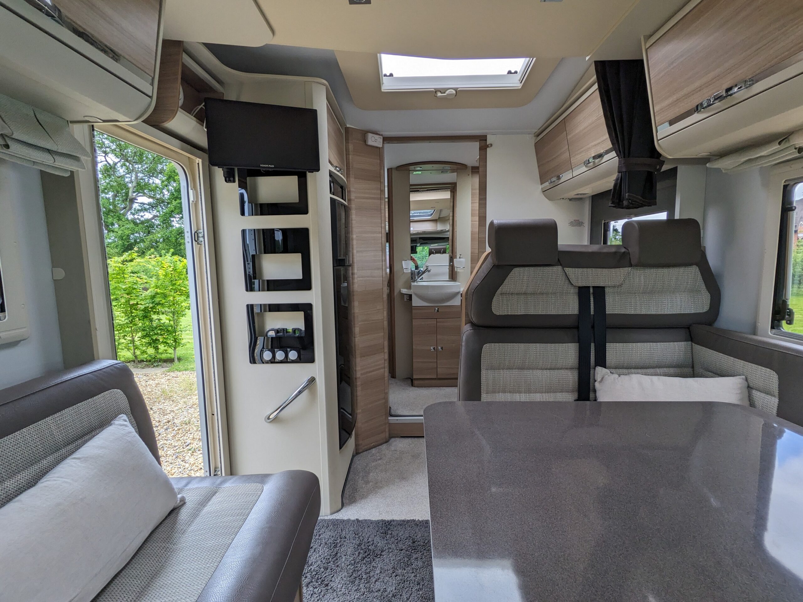 2016 Adria Matrix Supreme 687 SBC