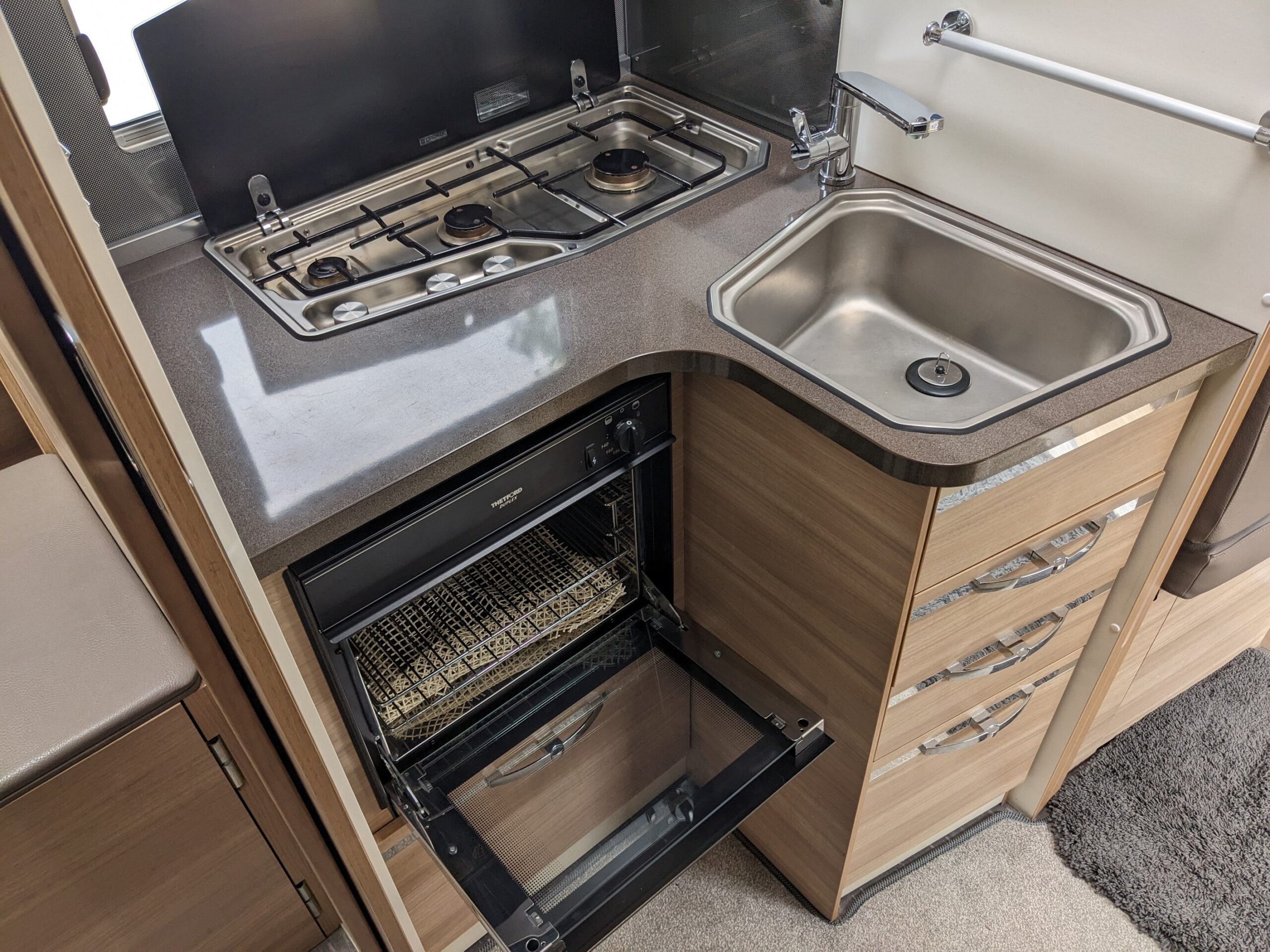 2016 Adria Matrix Supreme 687 SBC