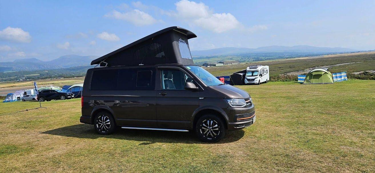 2017 Volkswagen Transporter Campervan T28 T-Line TDI BMT 2017 Located in Cheshire