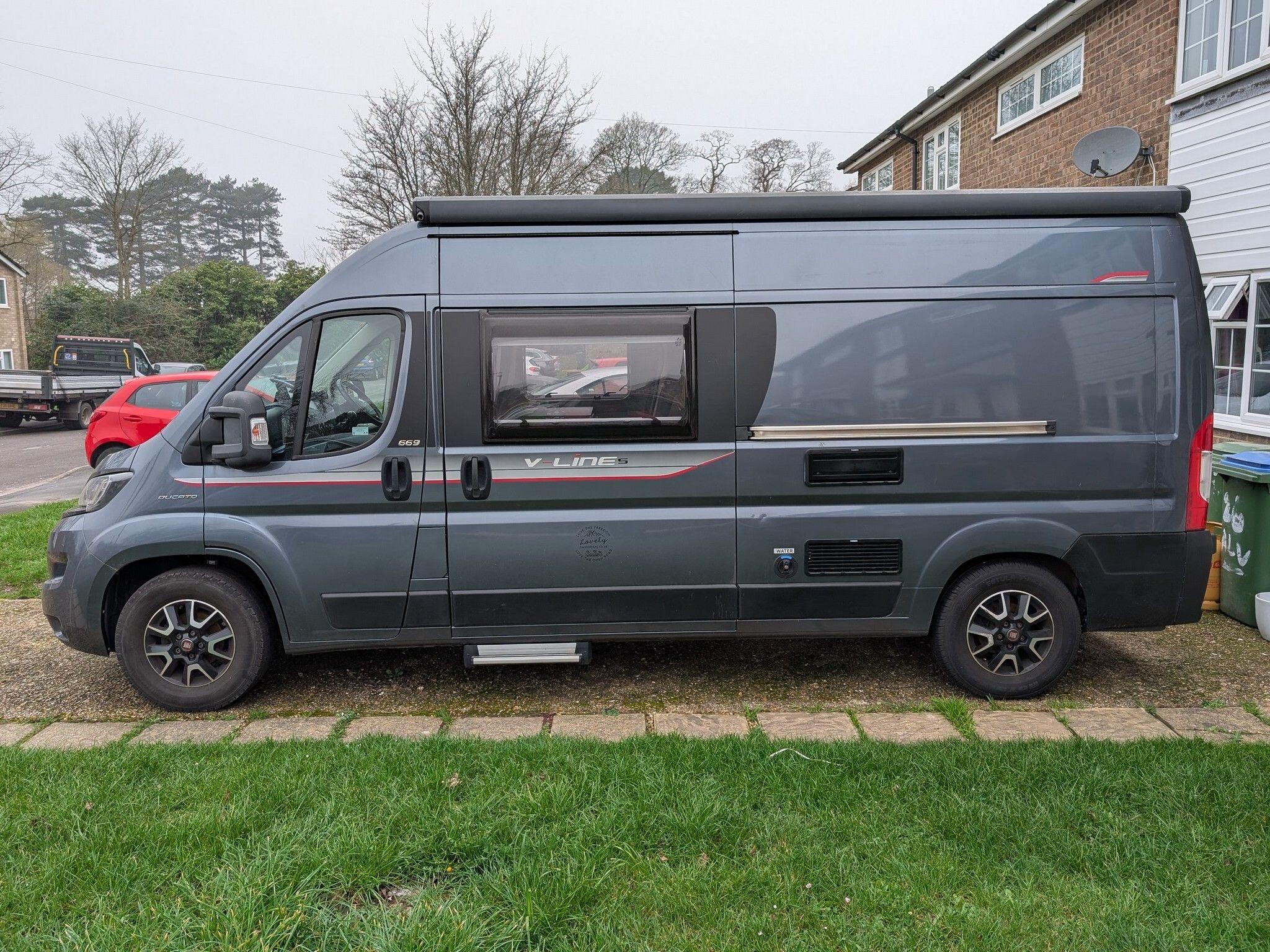 2021 Auto-Trail V-Line 669 S