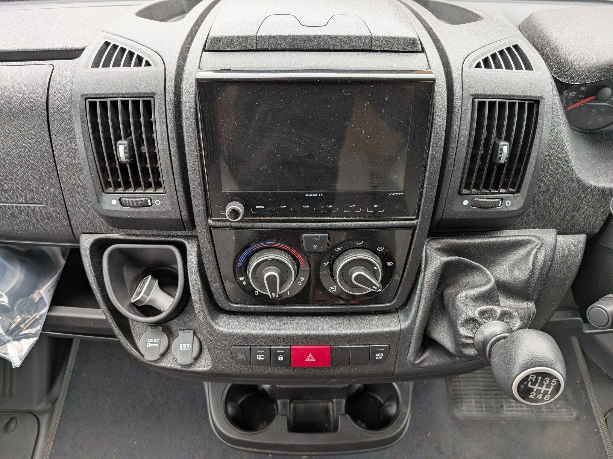 2021 Auto-Trail V-Line 669 S