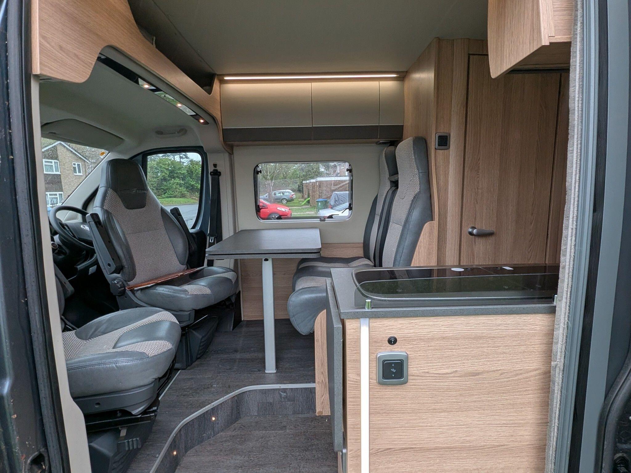 2021 Auto-Trail V-Line 669 S