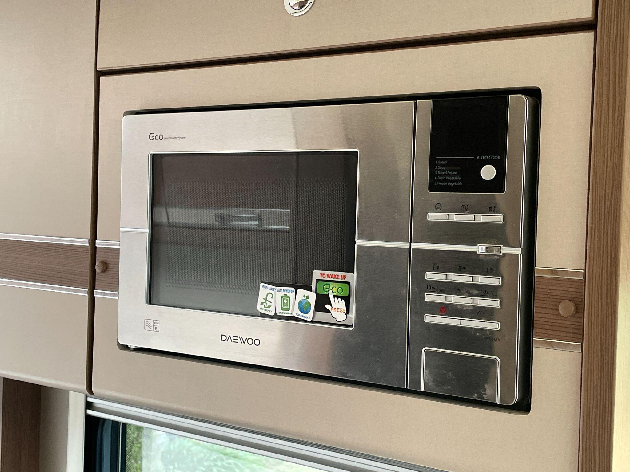 2017 Elddis Majestic 254 Marquis Edition