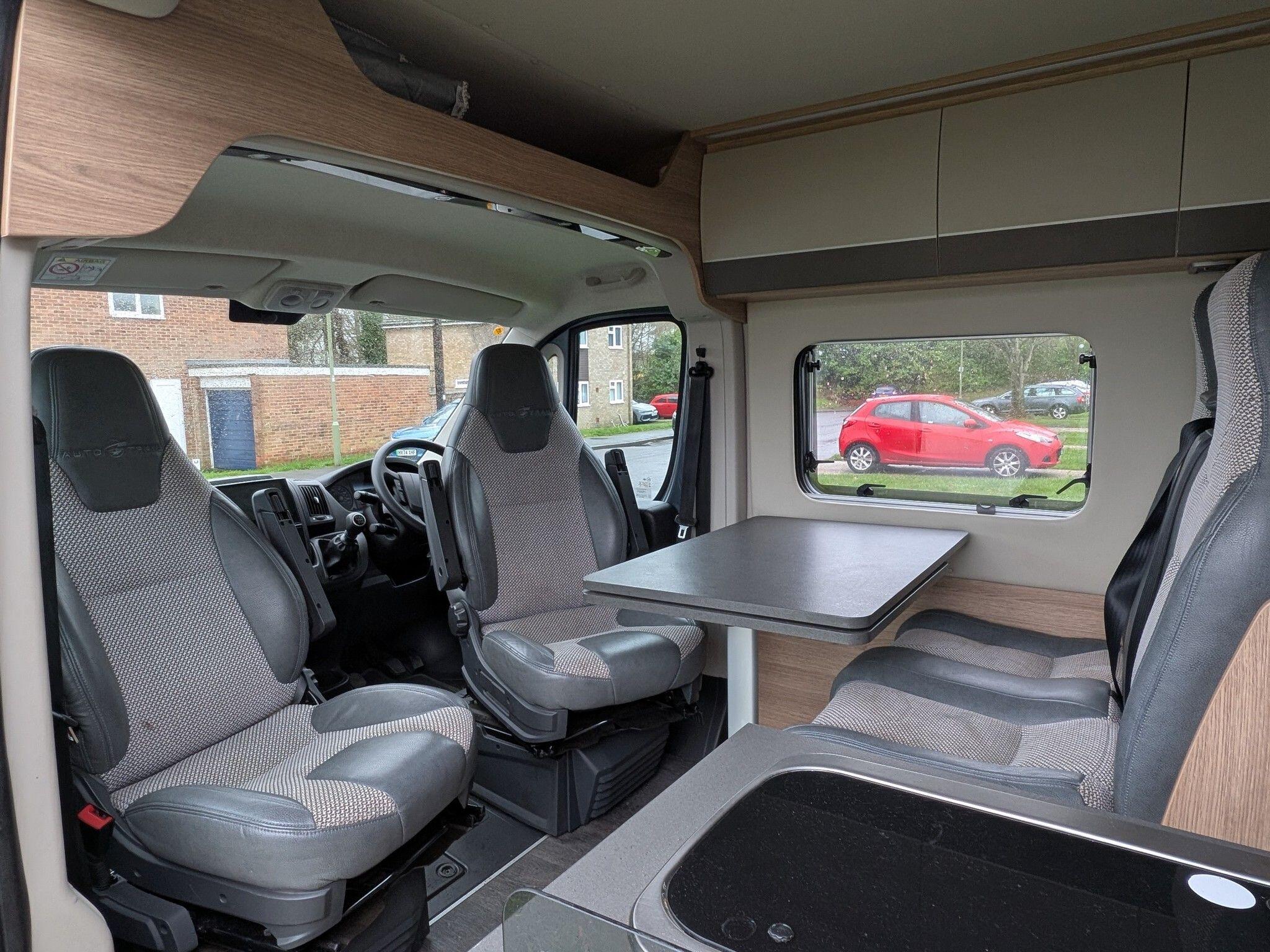 2021 Auto-Trail V-Line 669 S