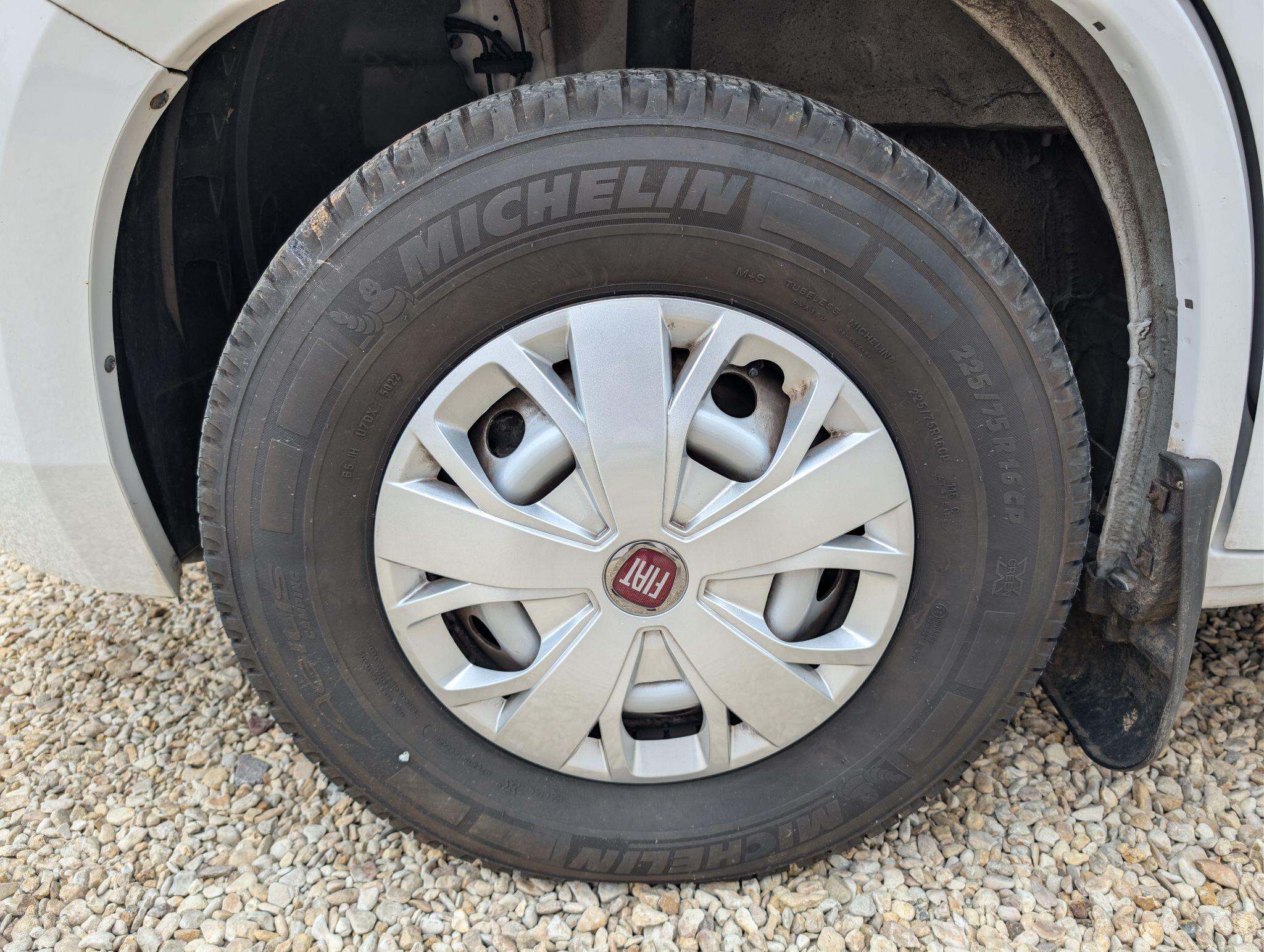 2023 Roller Team Auto-Roller 746