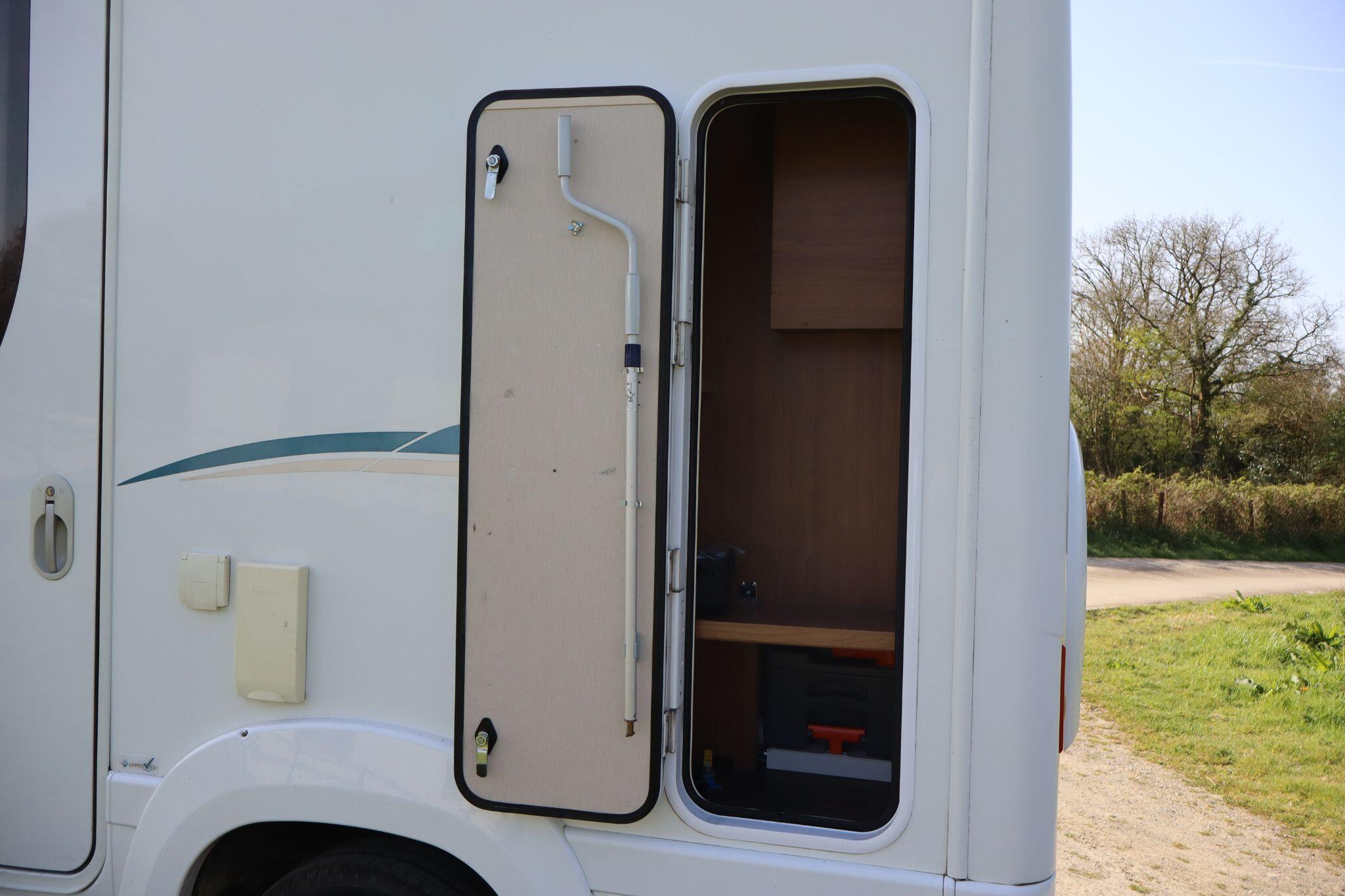 2011 Auto-Trail Tracker RS (24 Month Warranty)