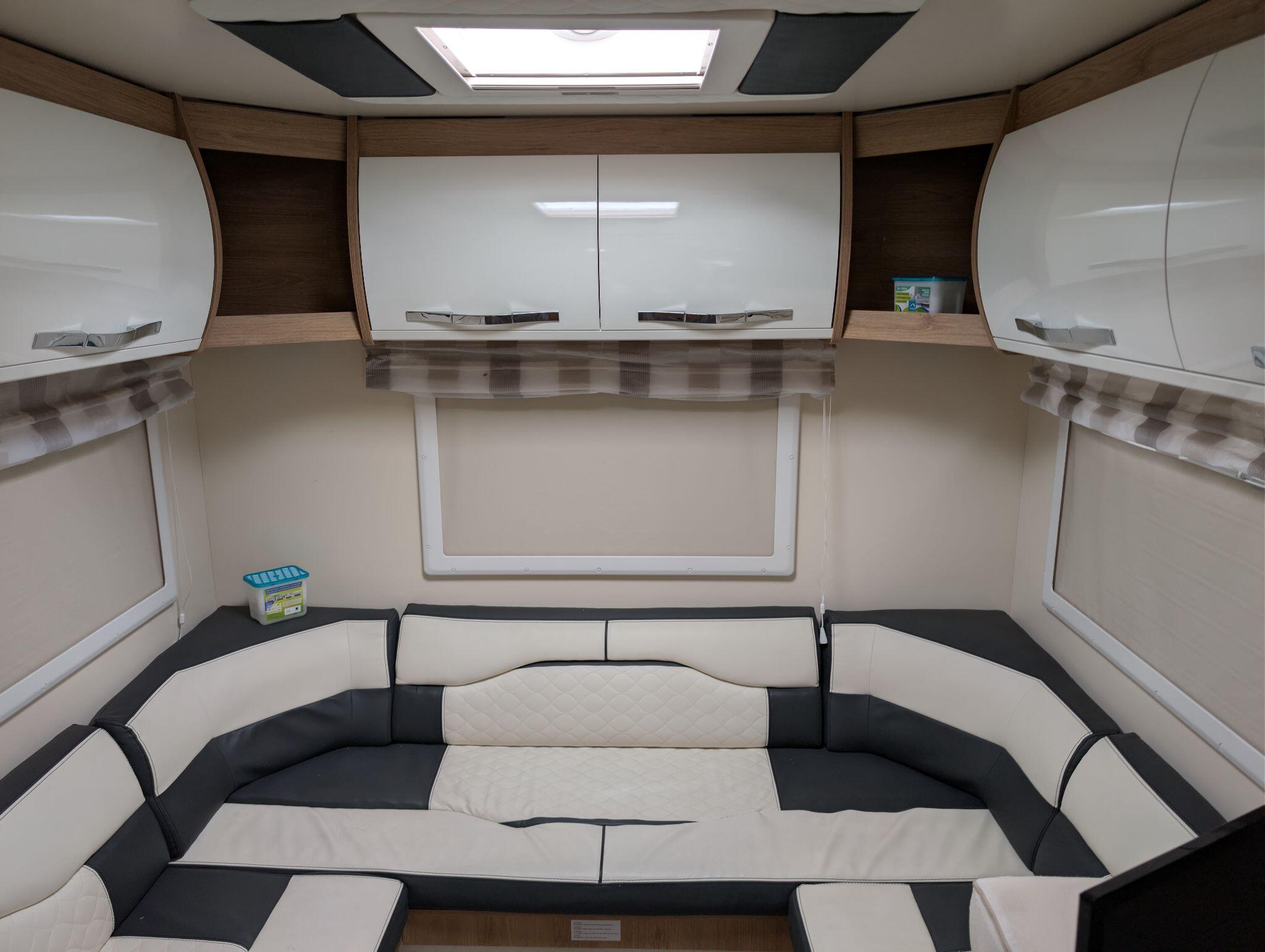 2023 Roller Team Auto-Roller 746