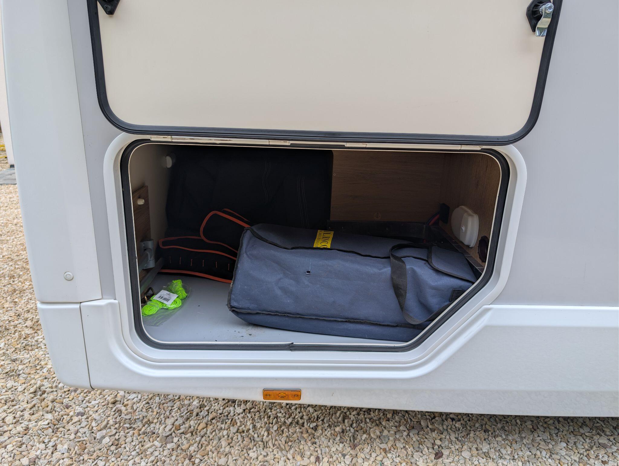 2023 Roller Team Auto-Roller 746