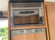 2005 Burstner Delfin T686