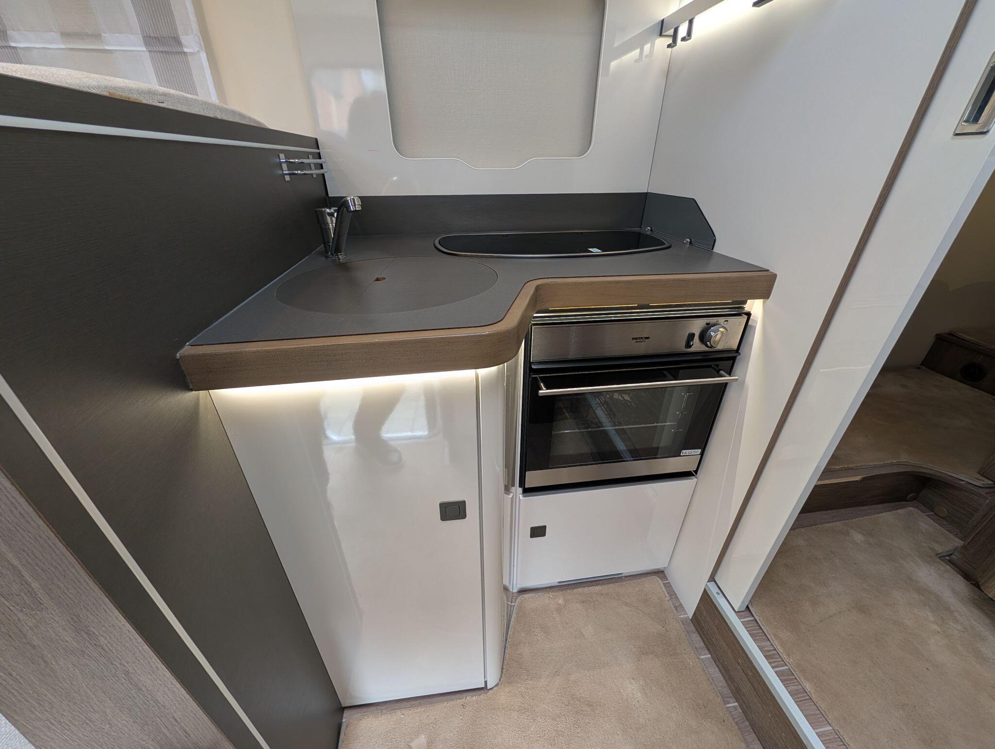 2023 Roller Team T-Line 740