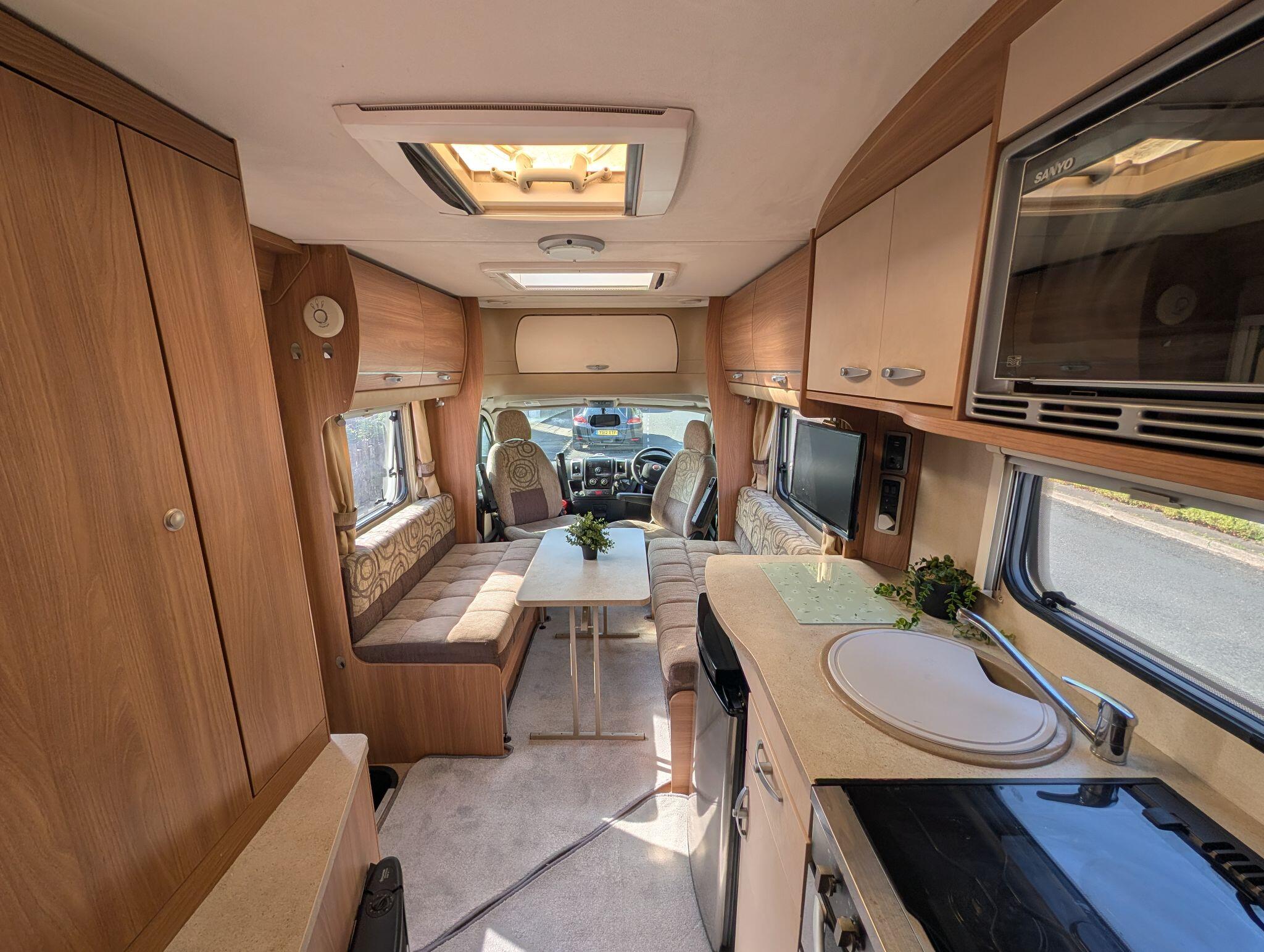 2011 Swift Sundance 620 FB New cam belt, water pump, service and mot