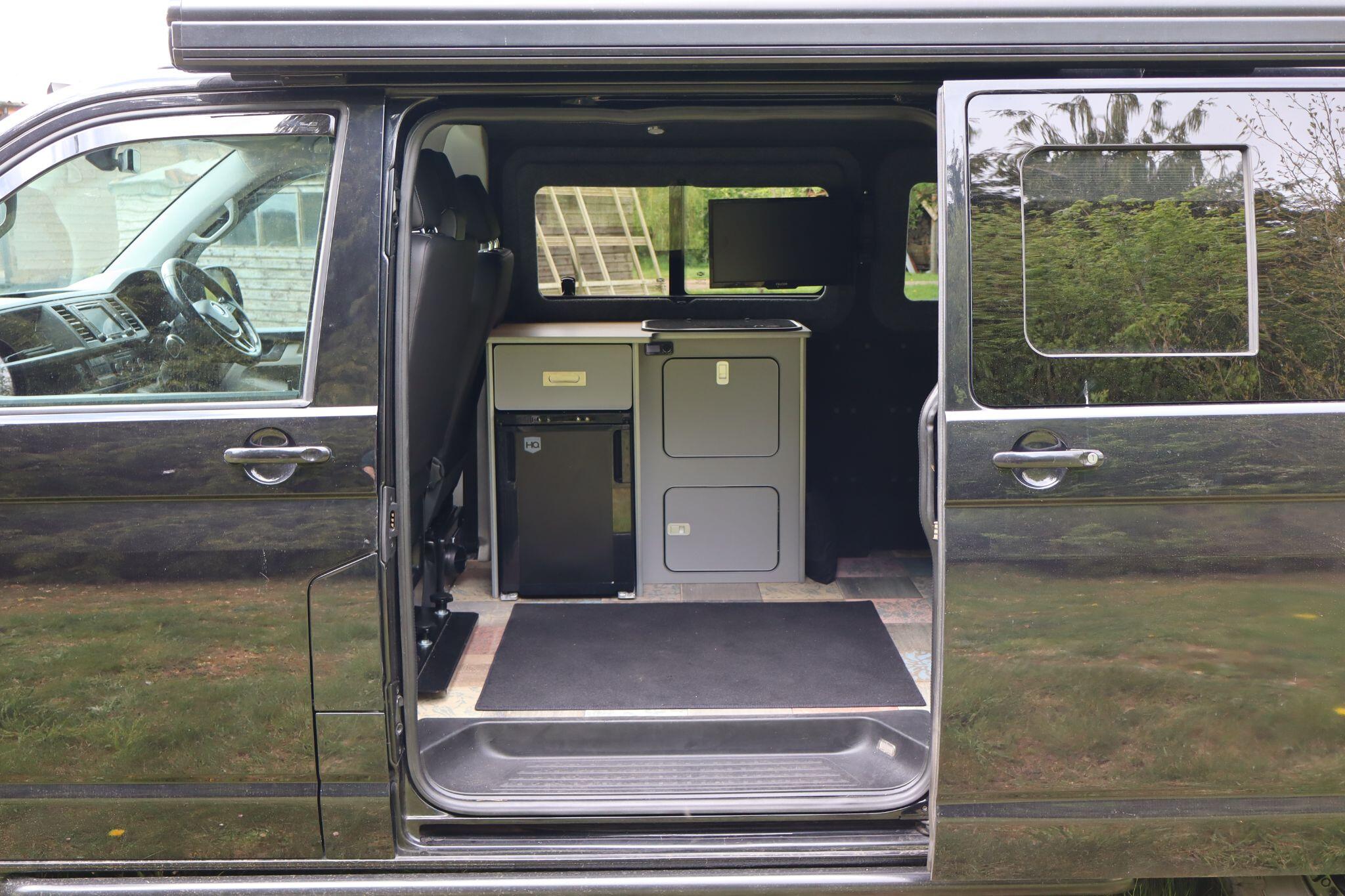 2017 Volkswagen Transporter T30 LWB DSG Highline Campervan