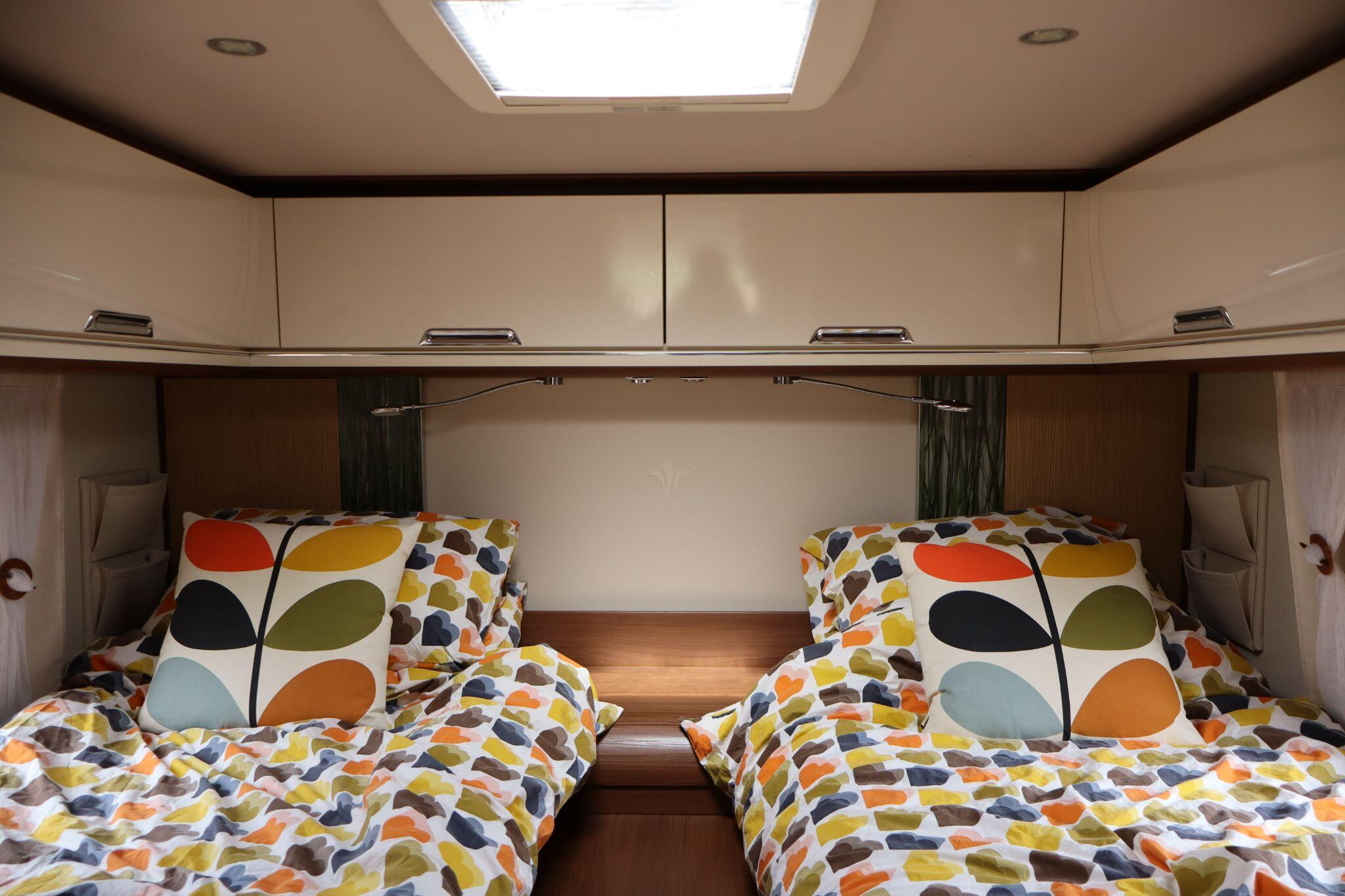 2014 Niesmann and Bischoff Flair 800i with Self Levelling & Air Suspension