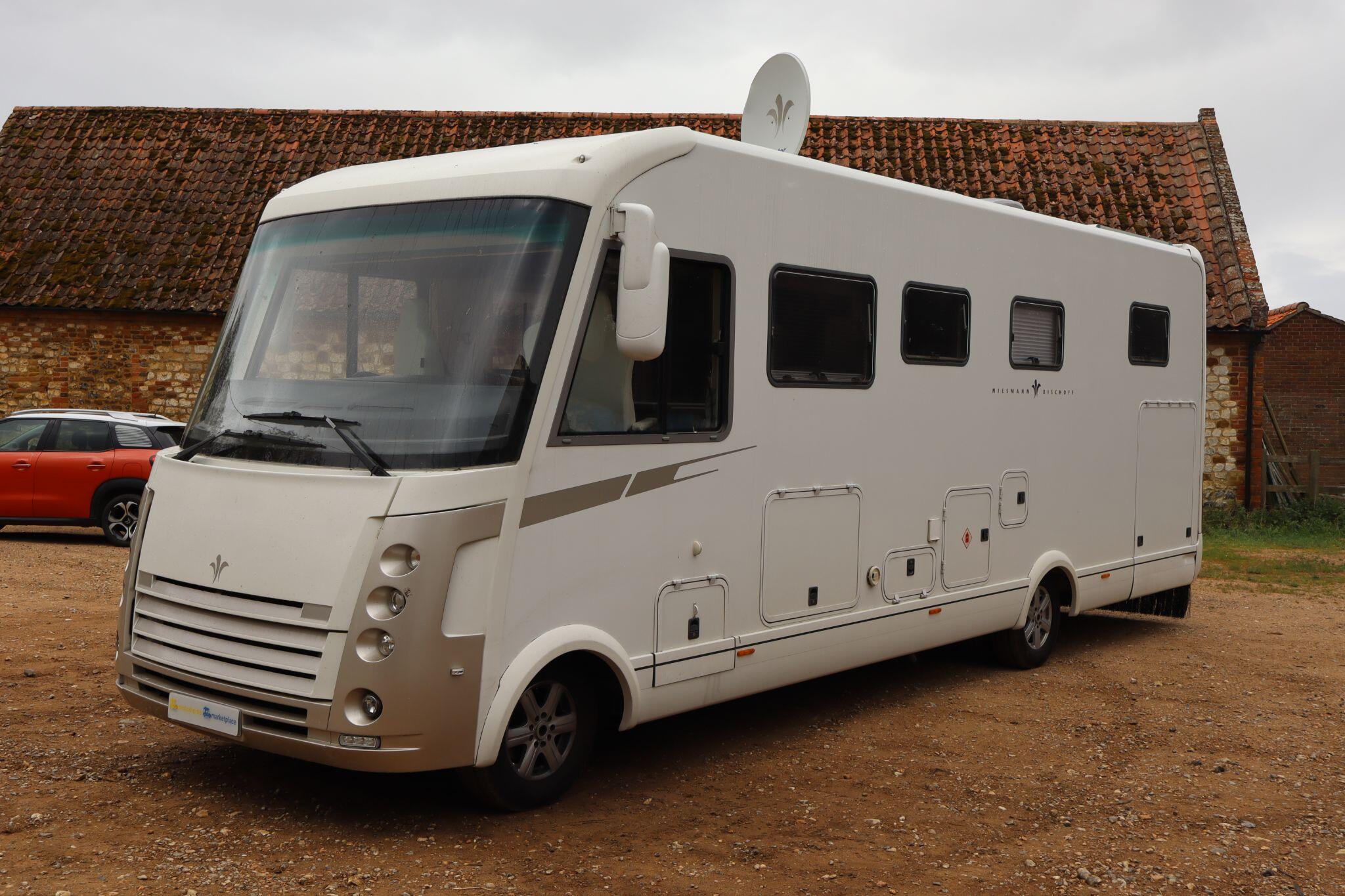 2014 Niesmann and Bischoff Flair 800i with Self Levelling & Air Suspension