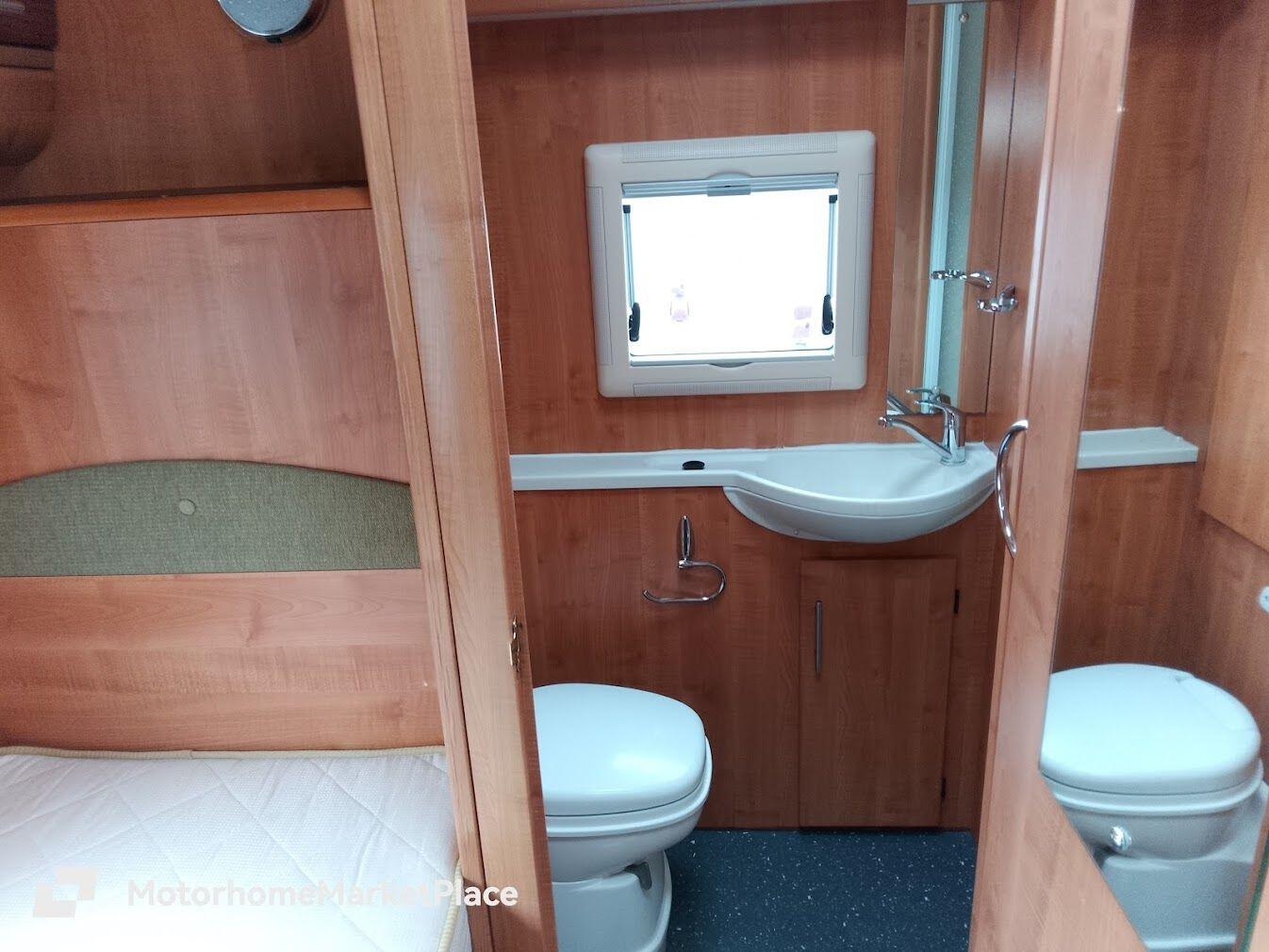 2008 Auto-Trail Cheyenne 740 S 4 Berth Low Miles 12 Months Warranty Located in Cumbria