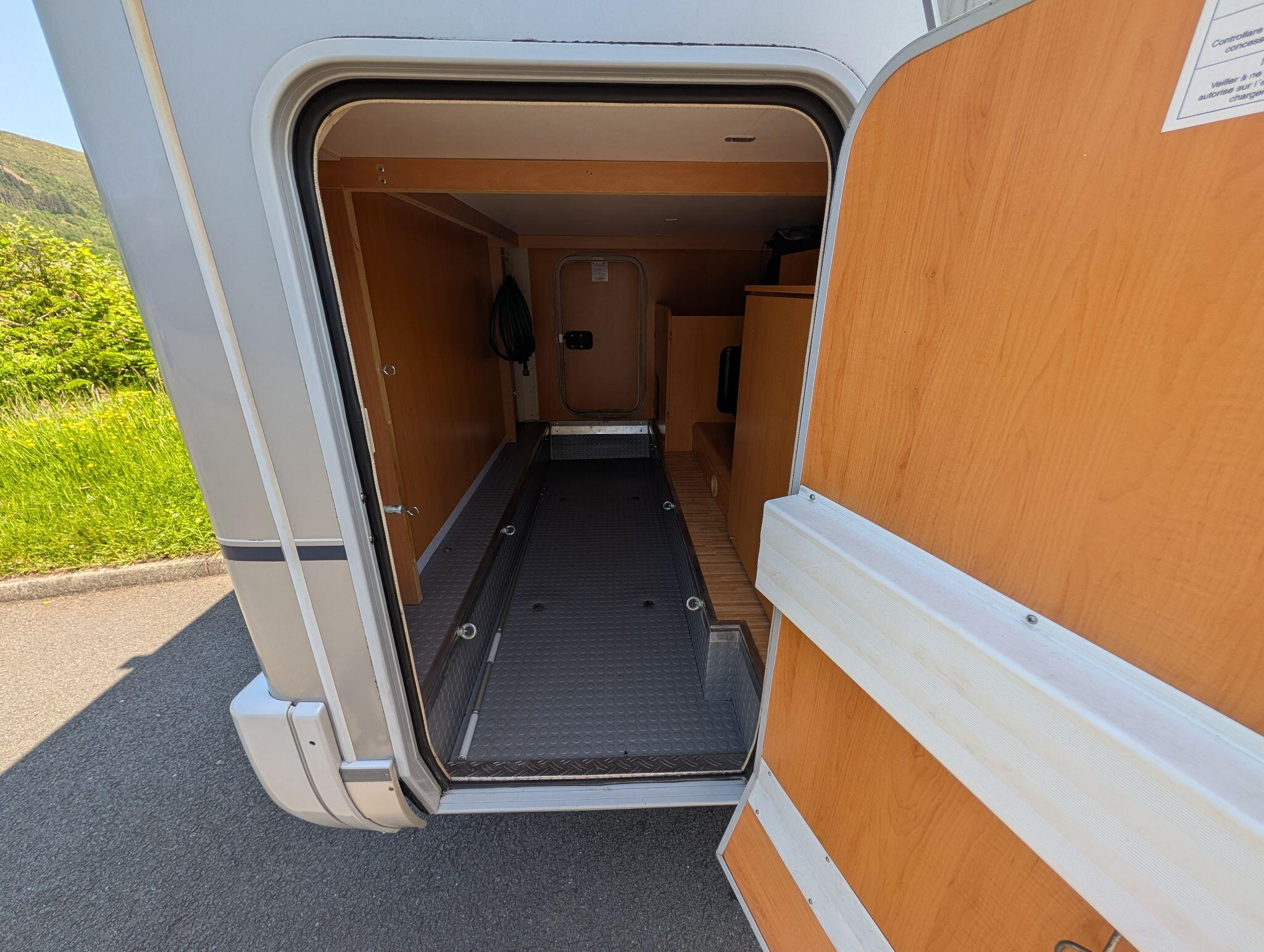 2007 Hymer C522