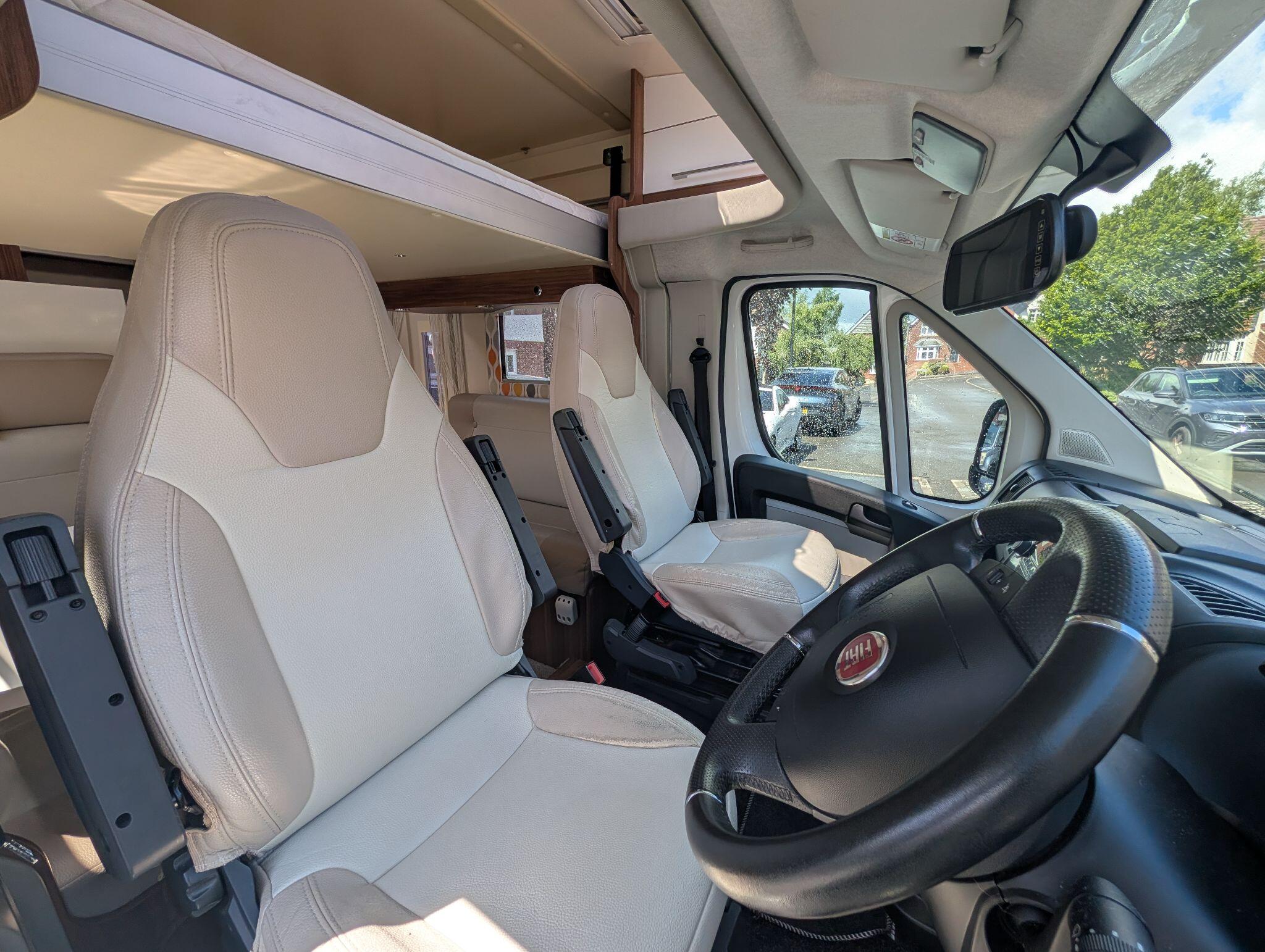 2018 Roller Team T-Line 590