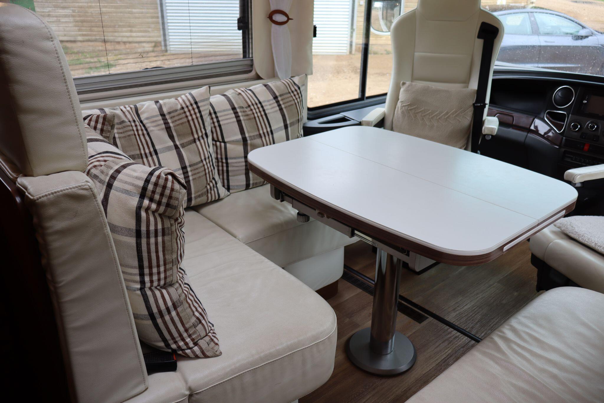 2014 Niesmann and Bischoff Flair 800i with Self Levelling & Air Suspension