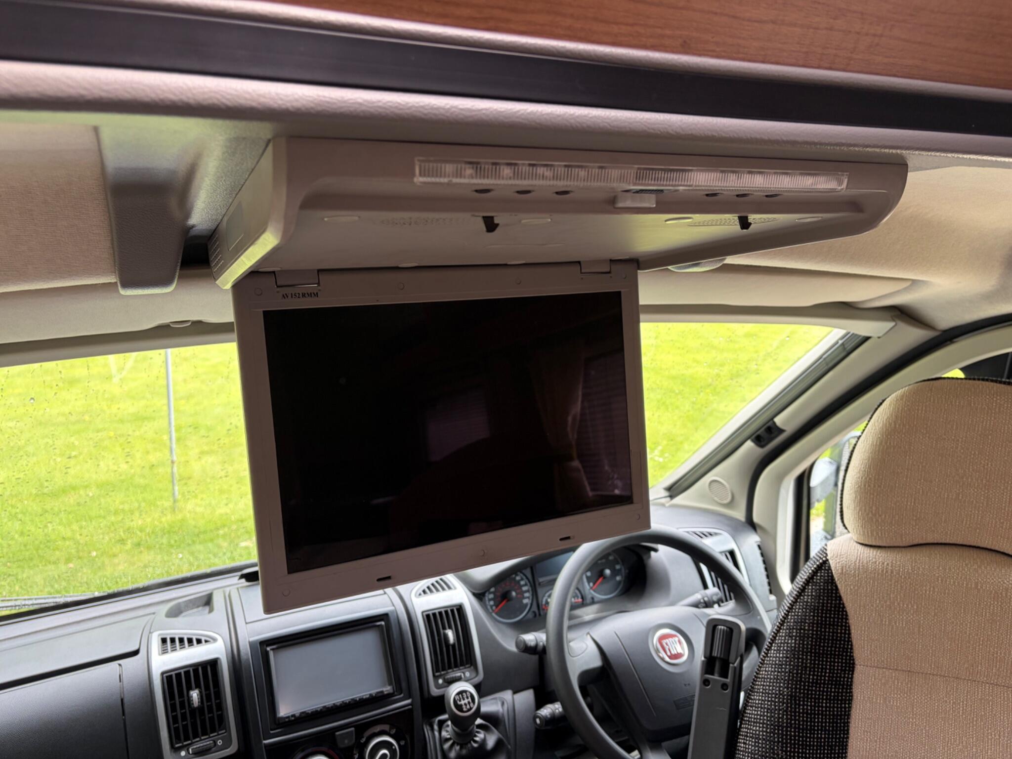 2011 Auto-Trail Tracker RS (24 Month Warranty)