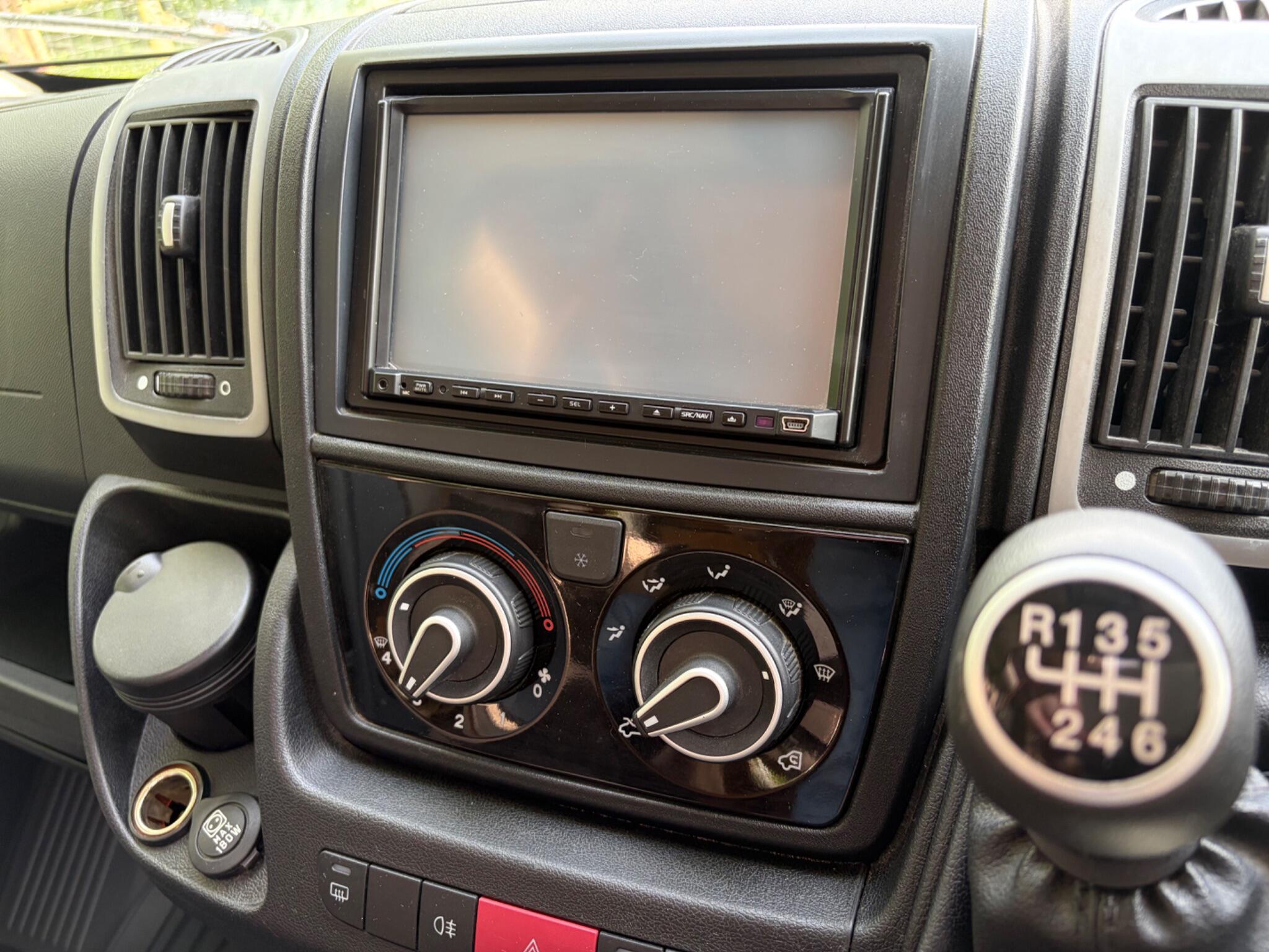 2011 Auto-Trail Tracker RS (24 Month Warranty)