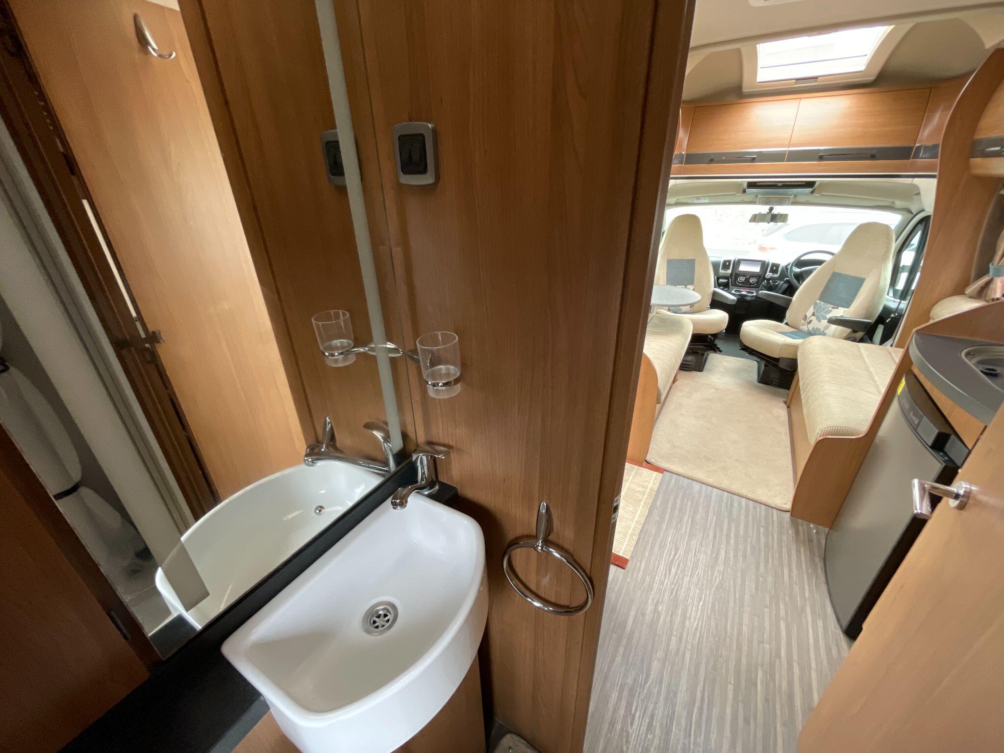 2014 Auto-Trail Tracker RS