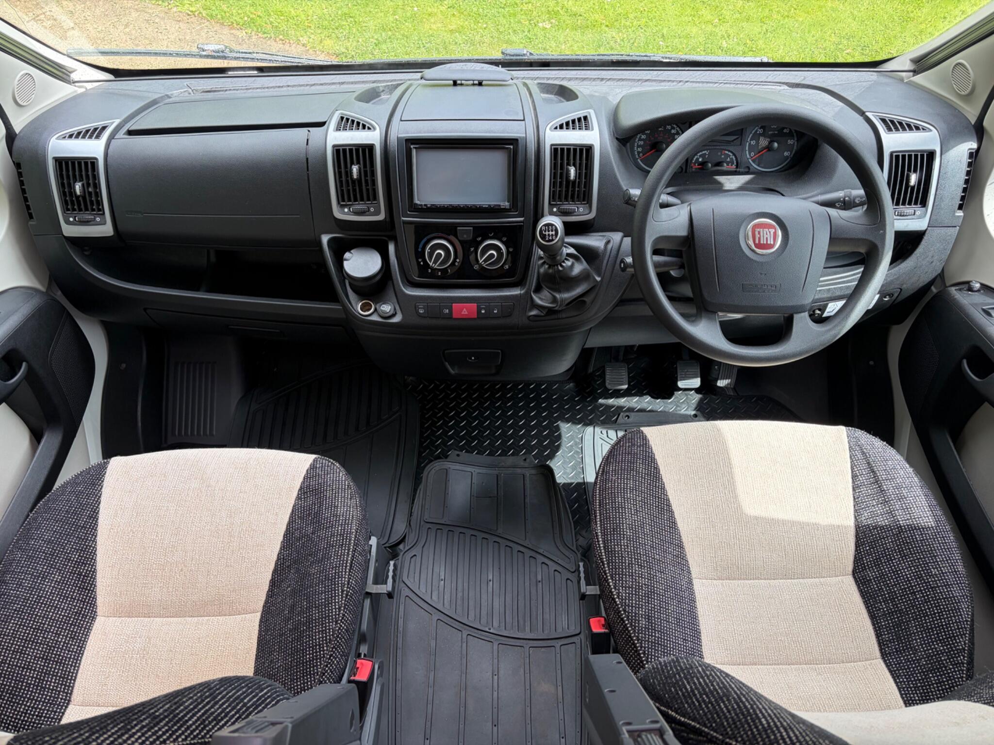 2011 Auto-Trail Tracker RS (24 Month Warranty)