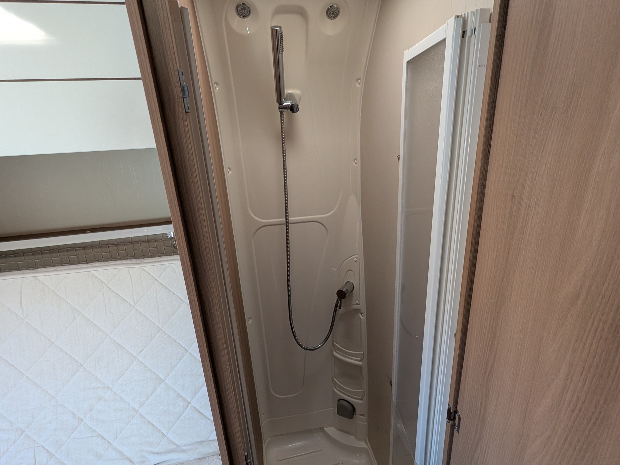 2014 Roller Team Zefiro 269P Island Bed