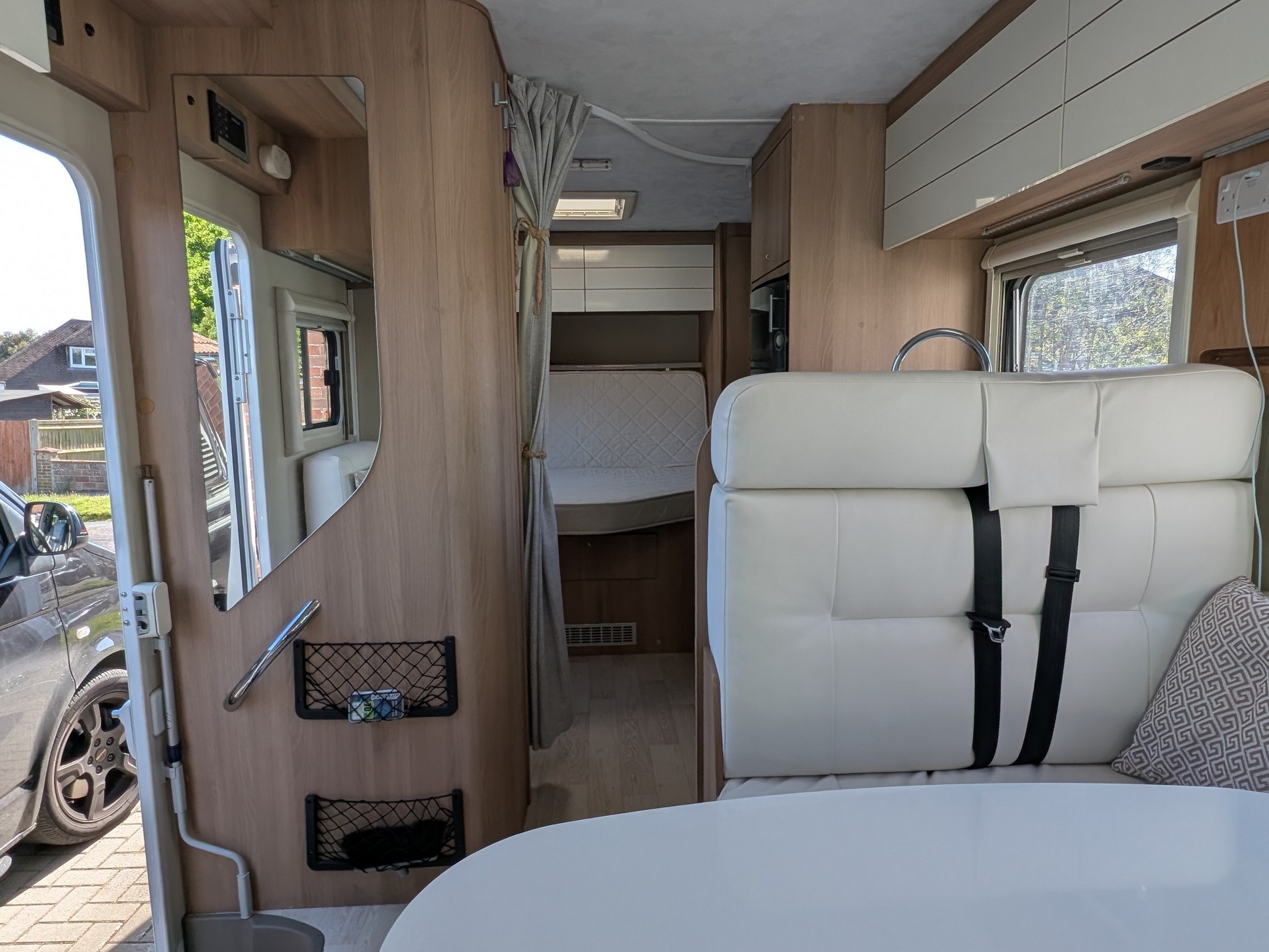 2014 Roller Team Zefiro 269P Island Bed