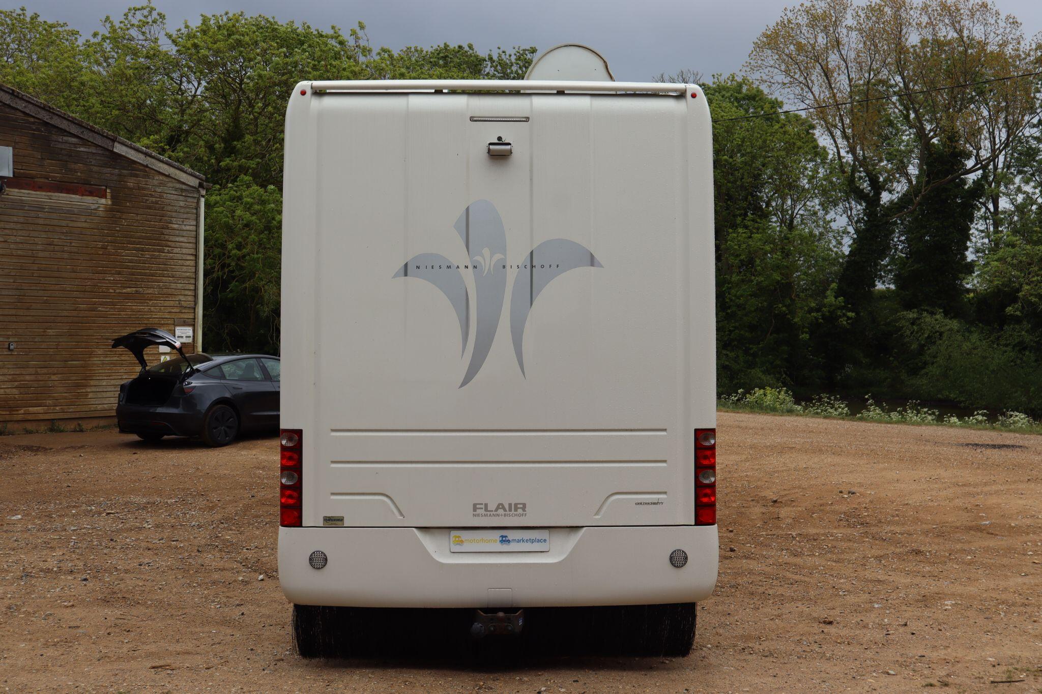 2014 Niesmann and Bischoff Flair 800i with Self Levelling & Air Suspension