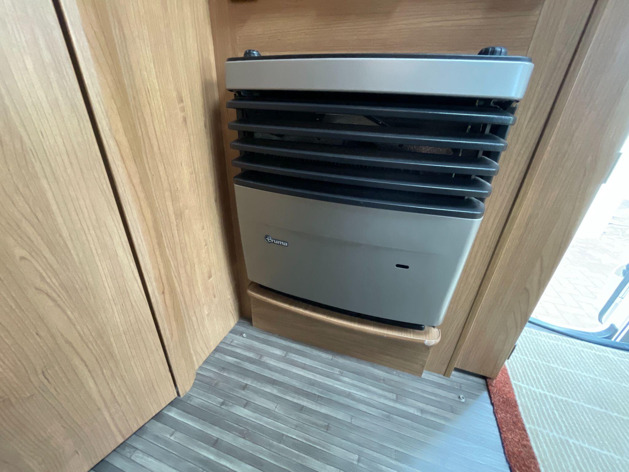 2014 Auto-Trail Tracker RS