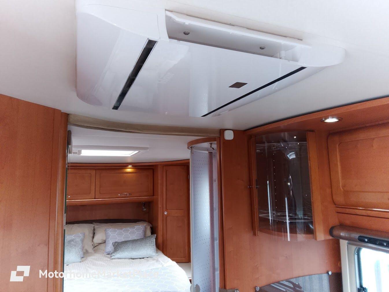 2008 Rapido Serie 90DF 9090DF Fixed Rear Island Bed  6 Berth Air Con Located in Cumbria