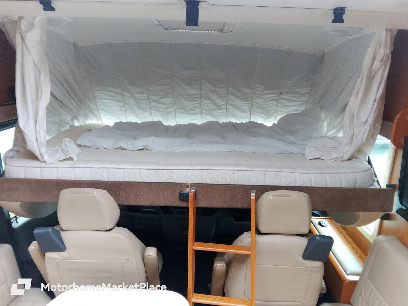2008 Rapido Serie 90DF 9090DF Fixed Rear Island Bed  6 Berth Air Con Located in Cumbria