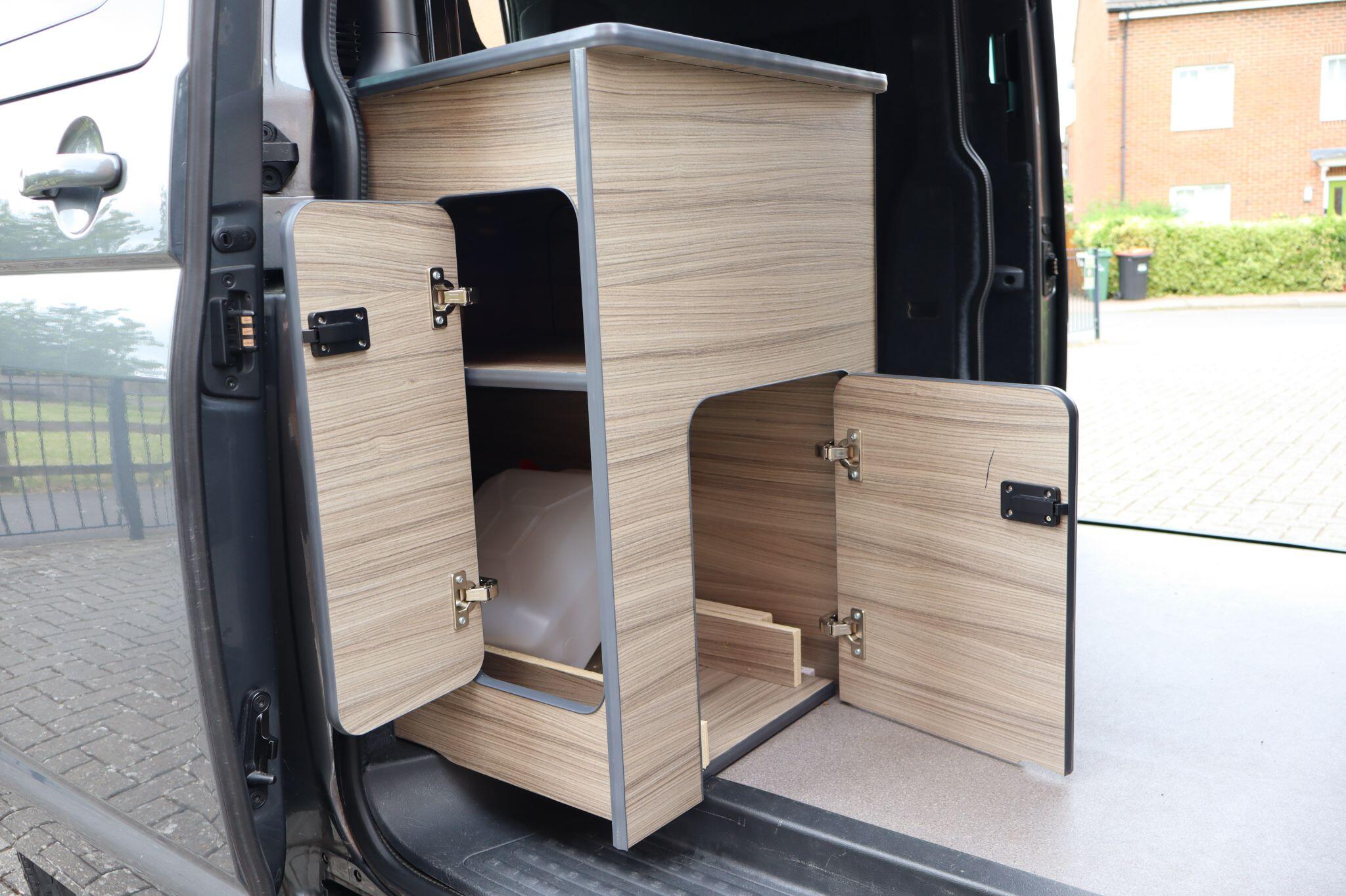 2018 Volkswagen Transporter T30 Tech Highline Kombi Campervan