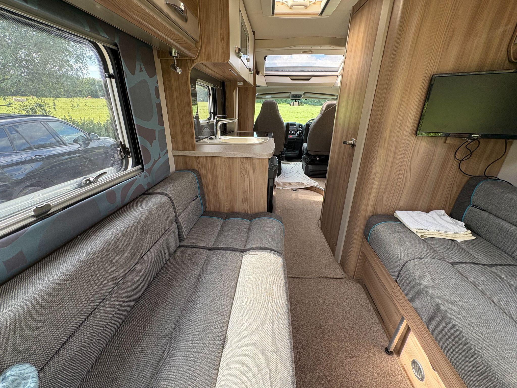 2015 Swift Rio 320