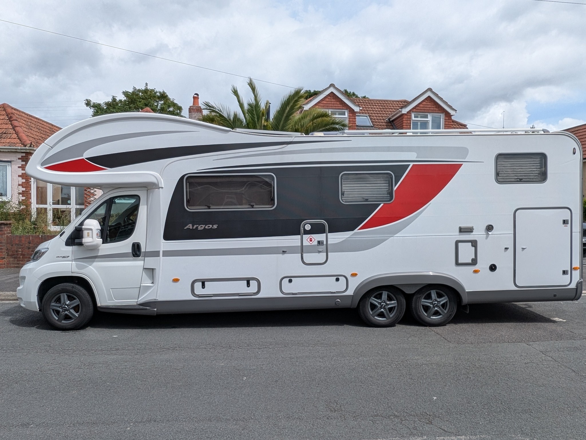 2015 Burstner Argos