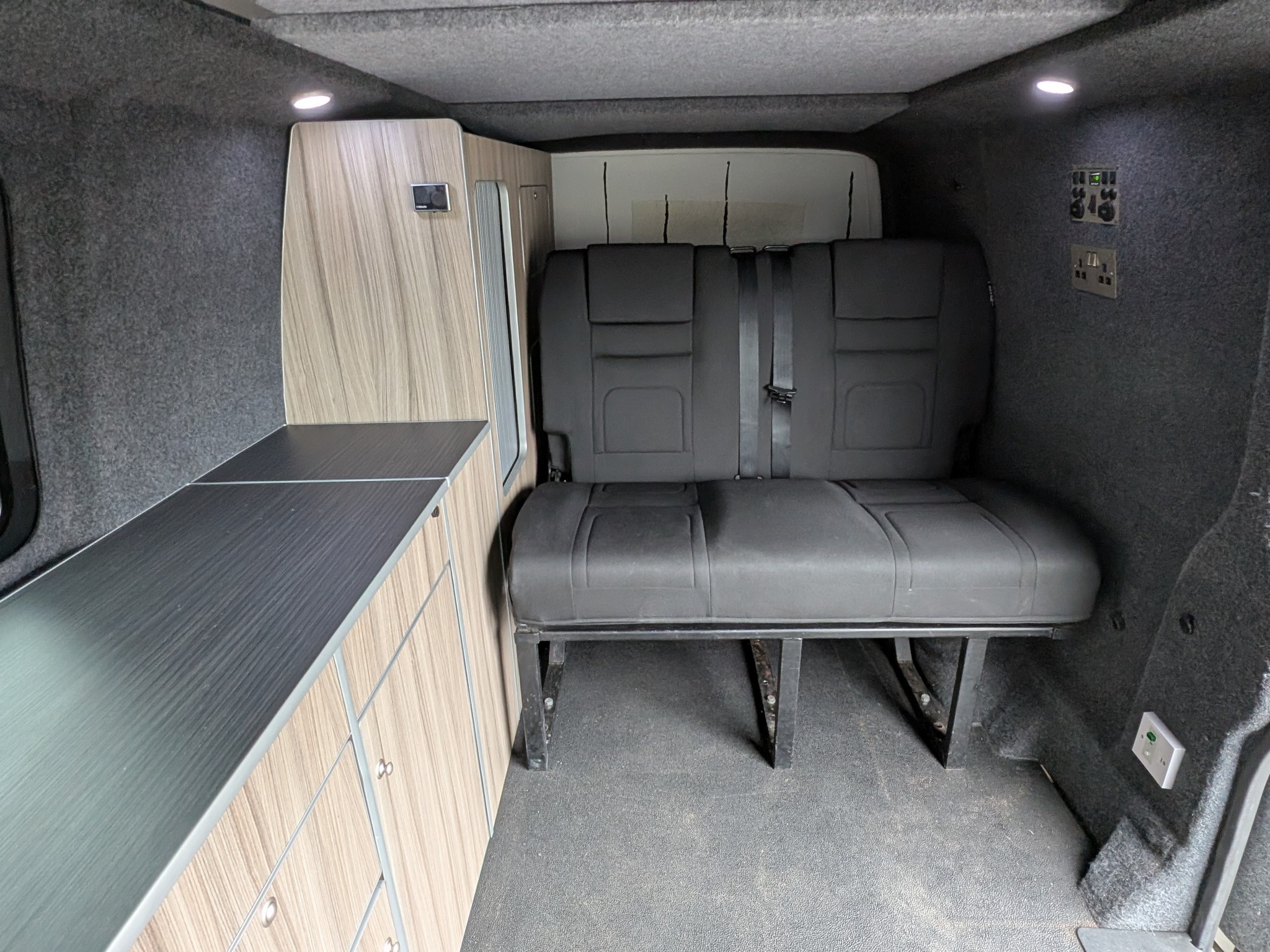 2010 Volkswagen Transporter T5.1 LWB Campervan (140BHP 6Spd Manual)